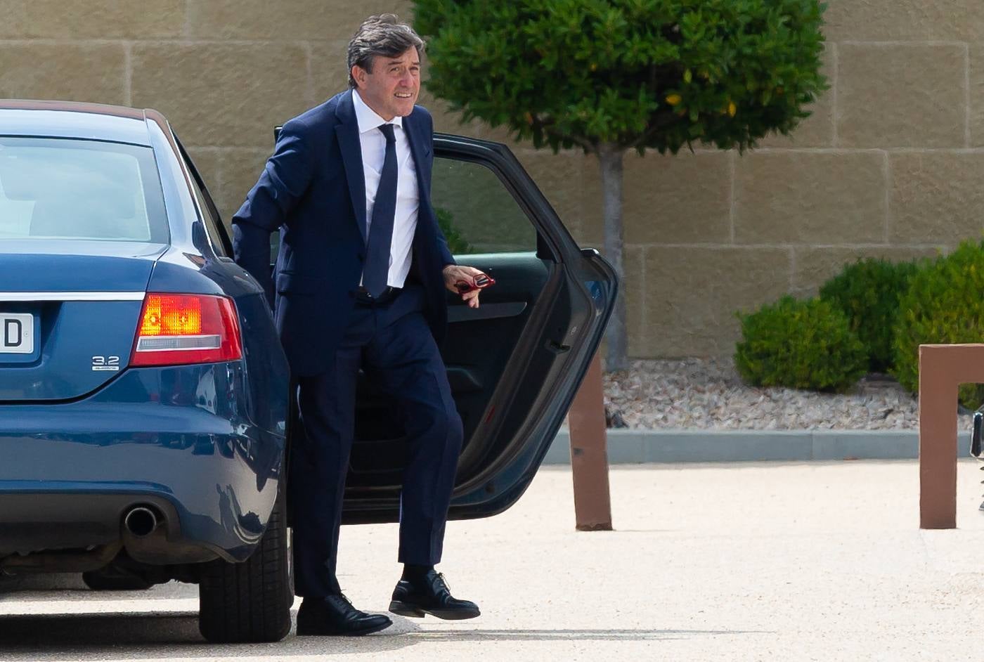 Andreu, en su llegada a la comida.