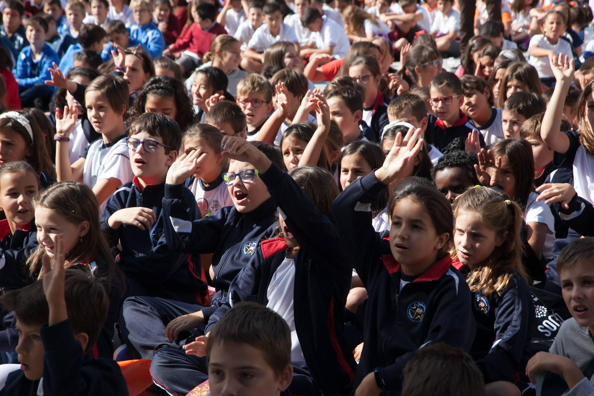 Fotos: Acto de inicio de curso de las Escuelas Católicas en la Plaza del Ayuntamiento de Logroño