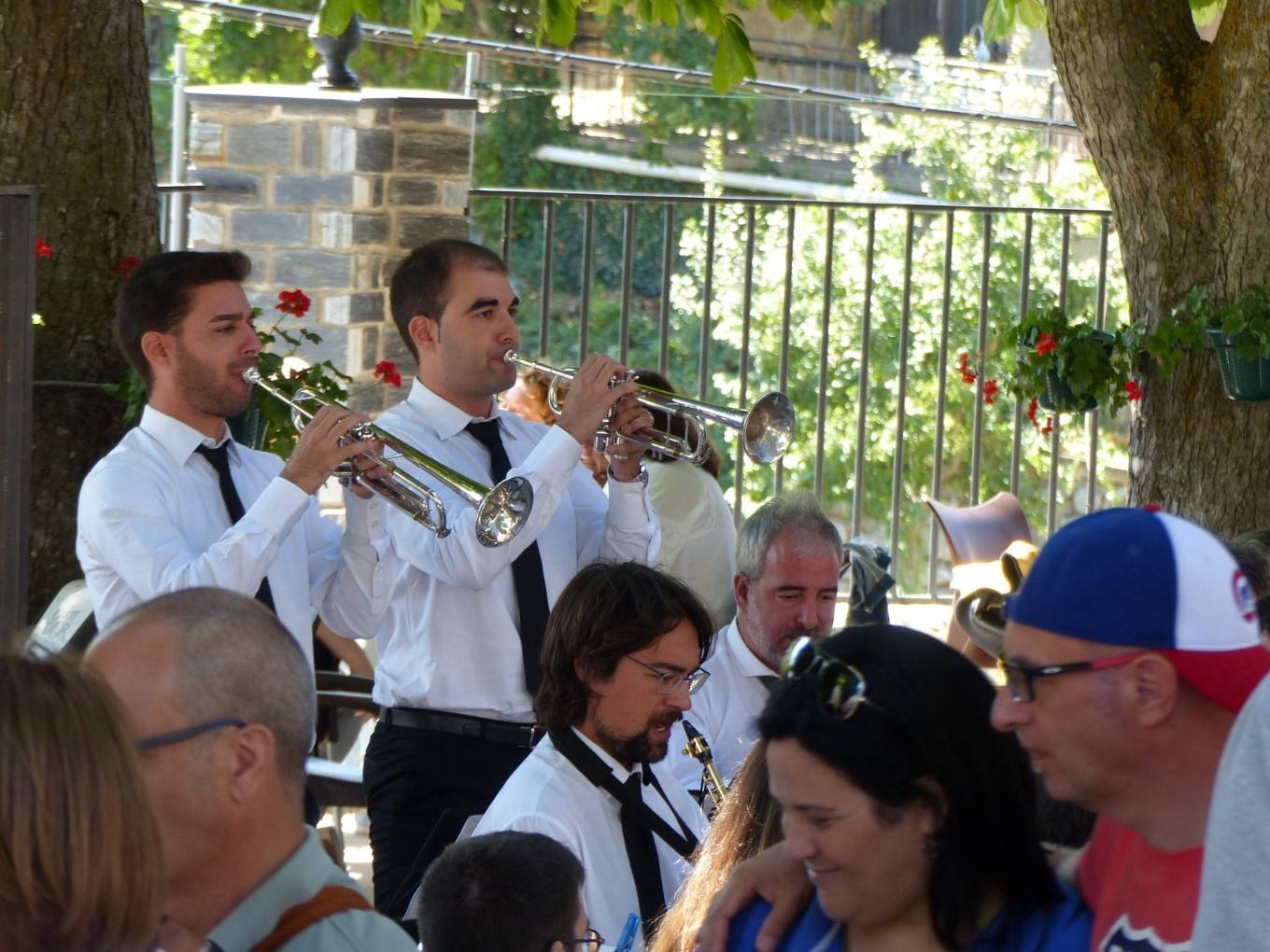 Fotos: Torrecilla honra a la Virgen de Tómalos