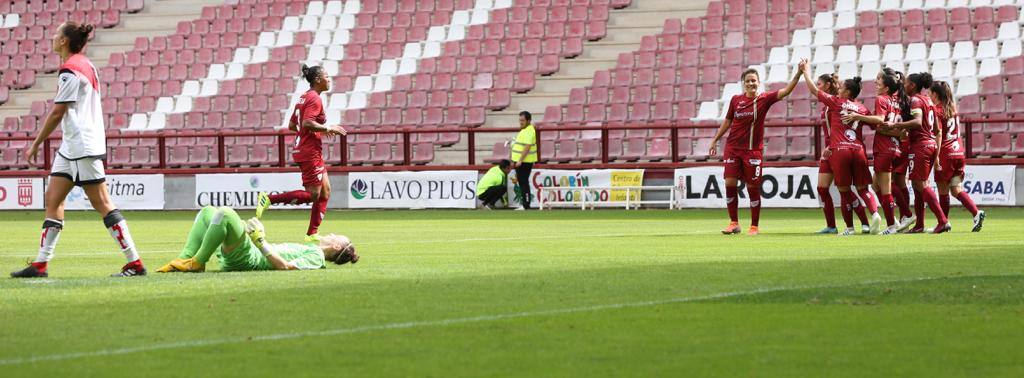 Fotos: Triunfo del EDF en su estreno