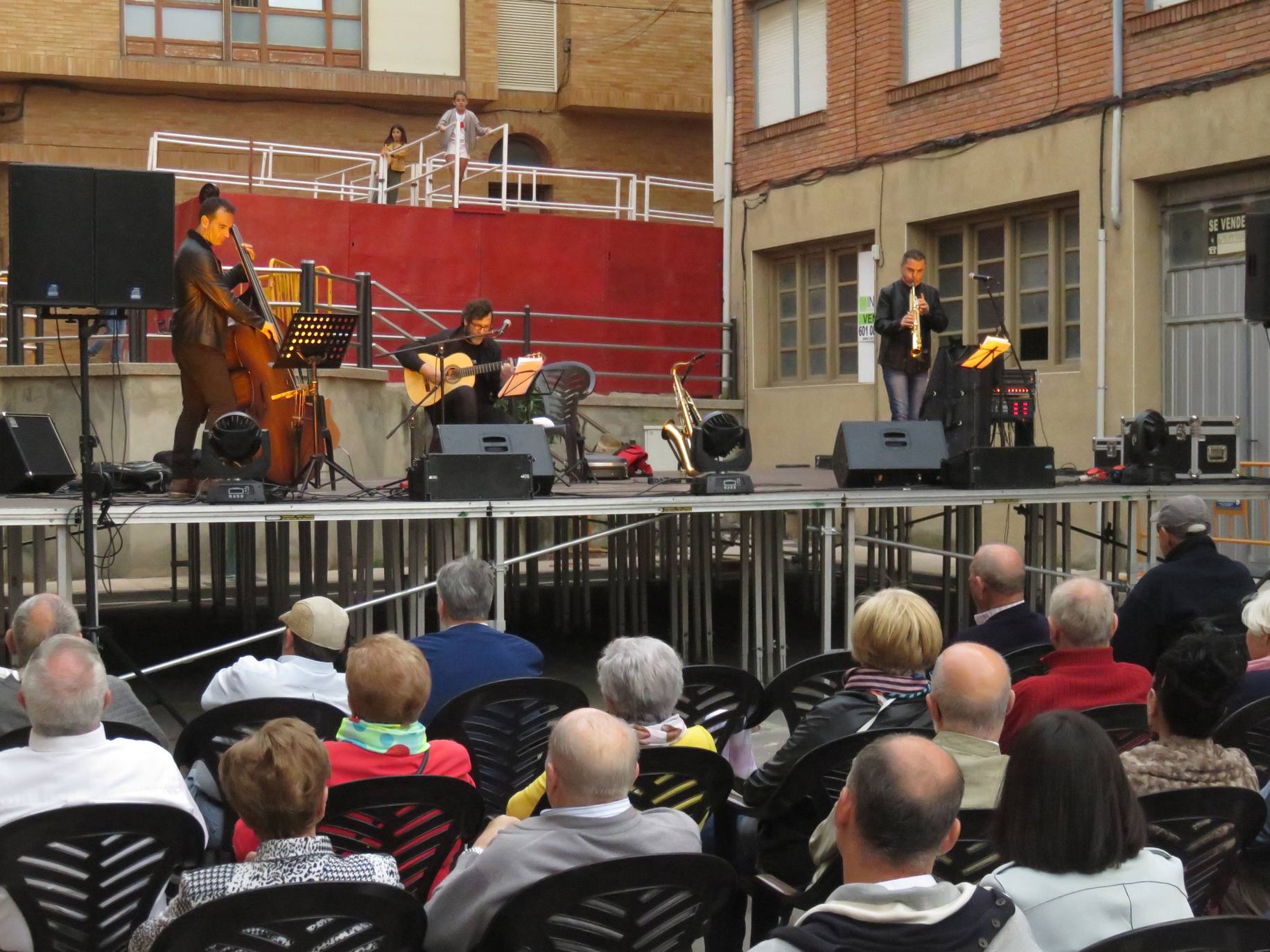 Fotos: Encierro limpio en el cuarto día de fiestas en Alfaro