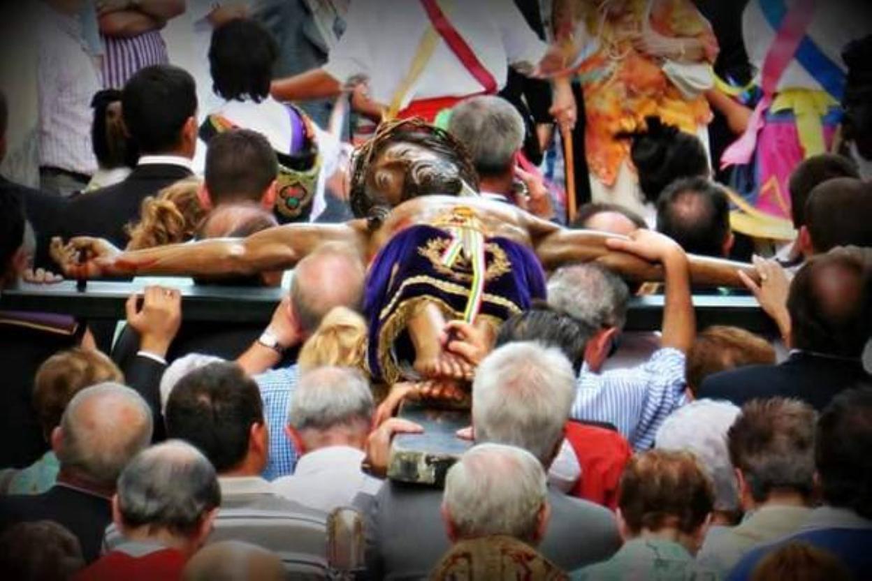 Traslado del Cristo a la ermita de San Juan 