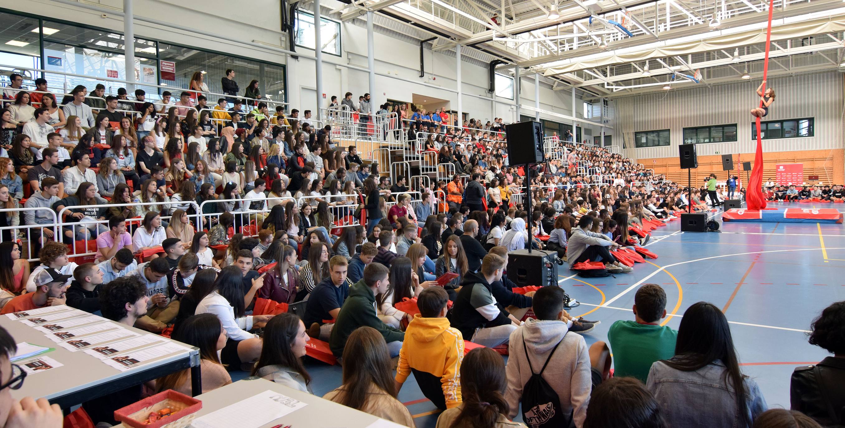 Fotos: La Universidad de La Rioja da la bienvenida a sus alumnos extranjeros