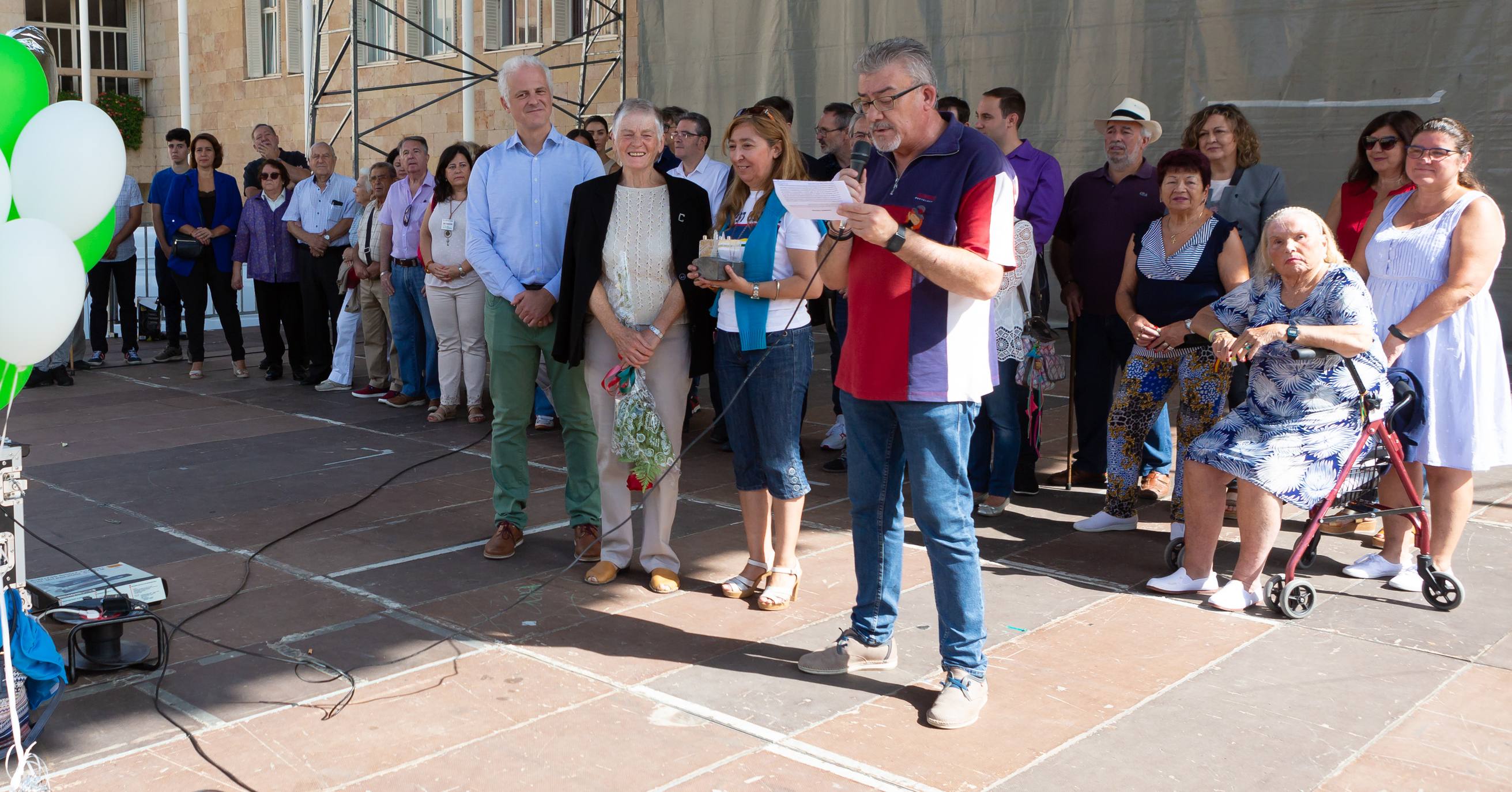 Fotos: Logroño celebra el Día del Vecino