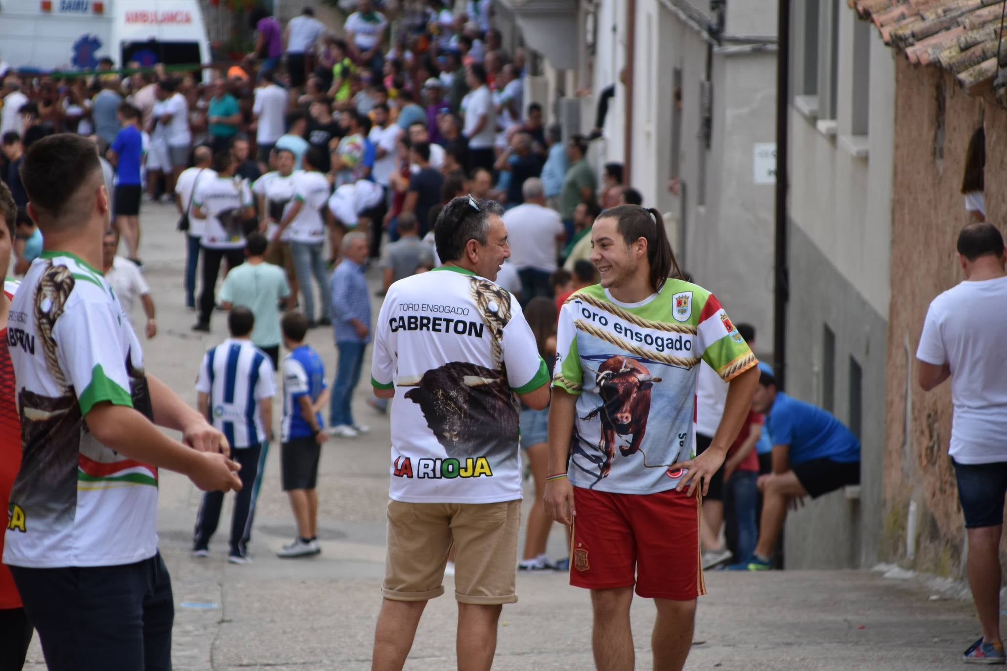 Fotos: Suelta de toros ensogados en Cabretón