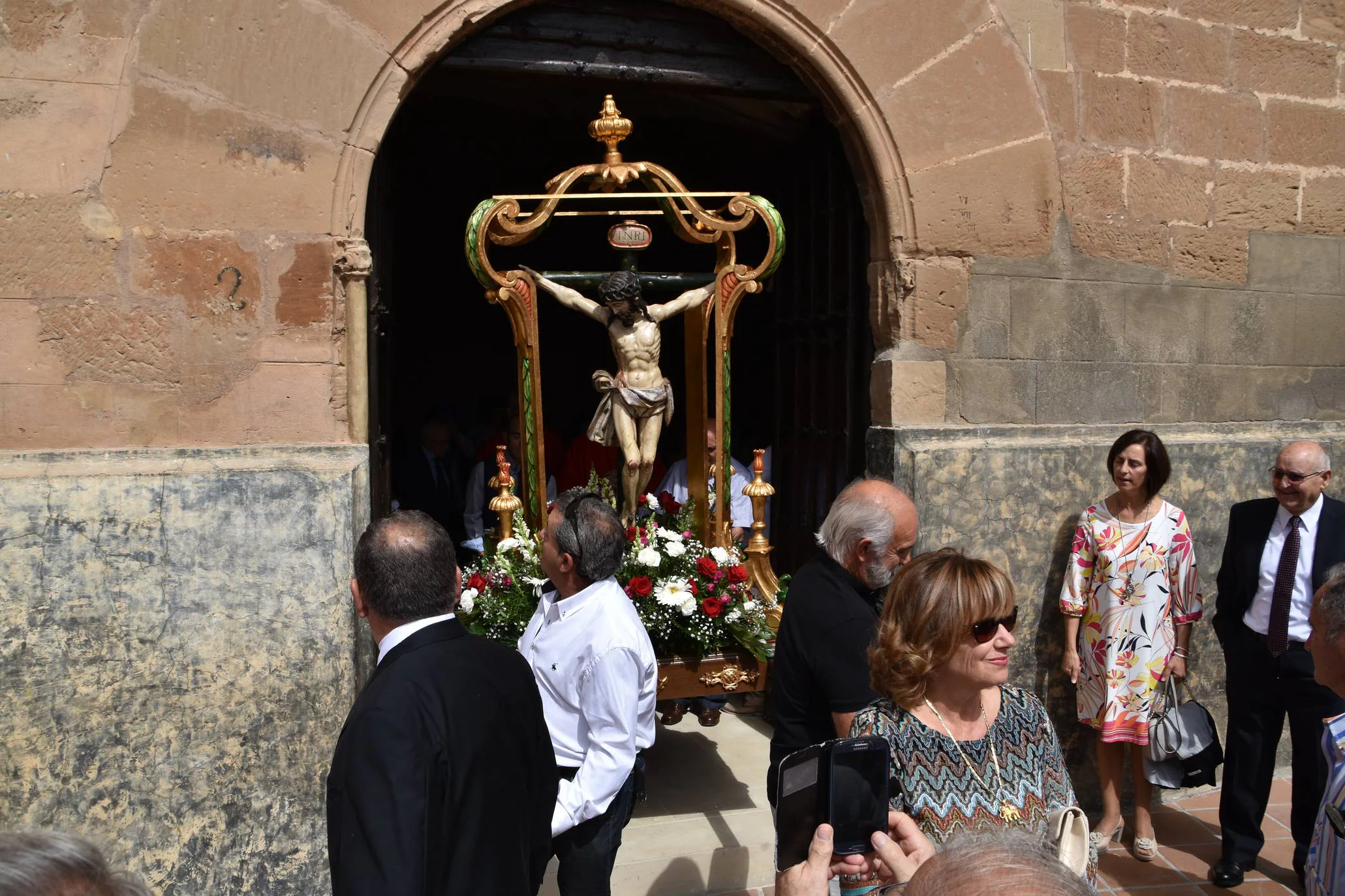 Fotos: El Villar de Arnedo se fue de procesión el sábado