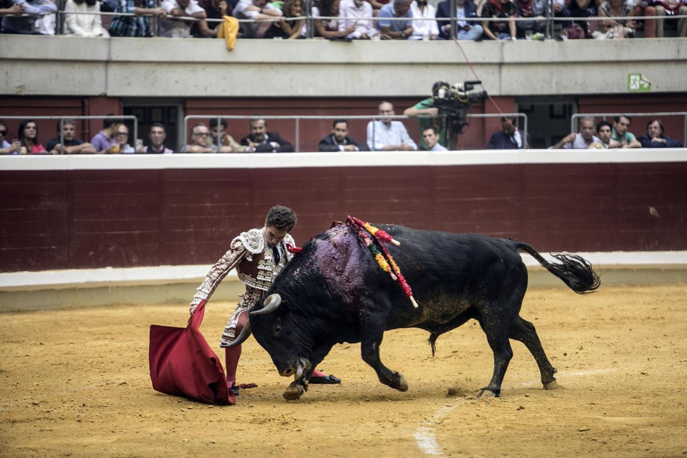 Fotos: Cayetano y Diego Urdiales triunfan en la primera de la feria matea