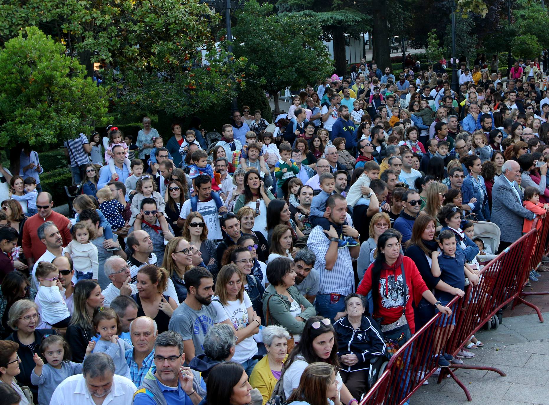 Fotos: Gorgorito entusiasma a los niños