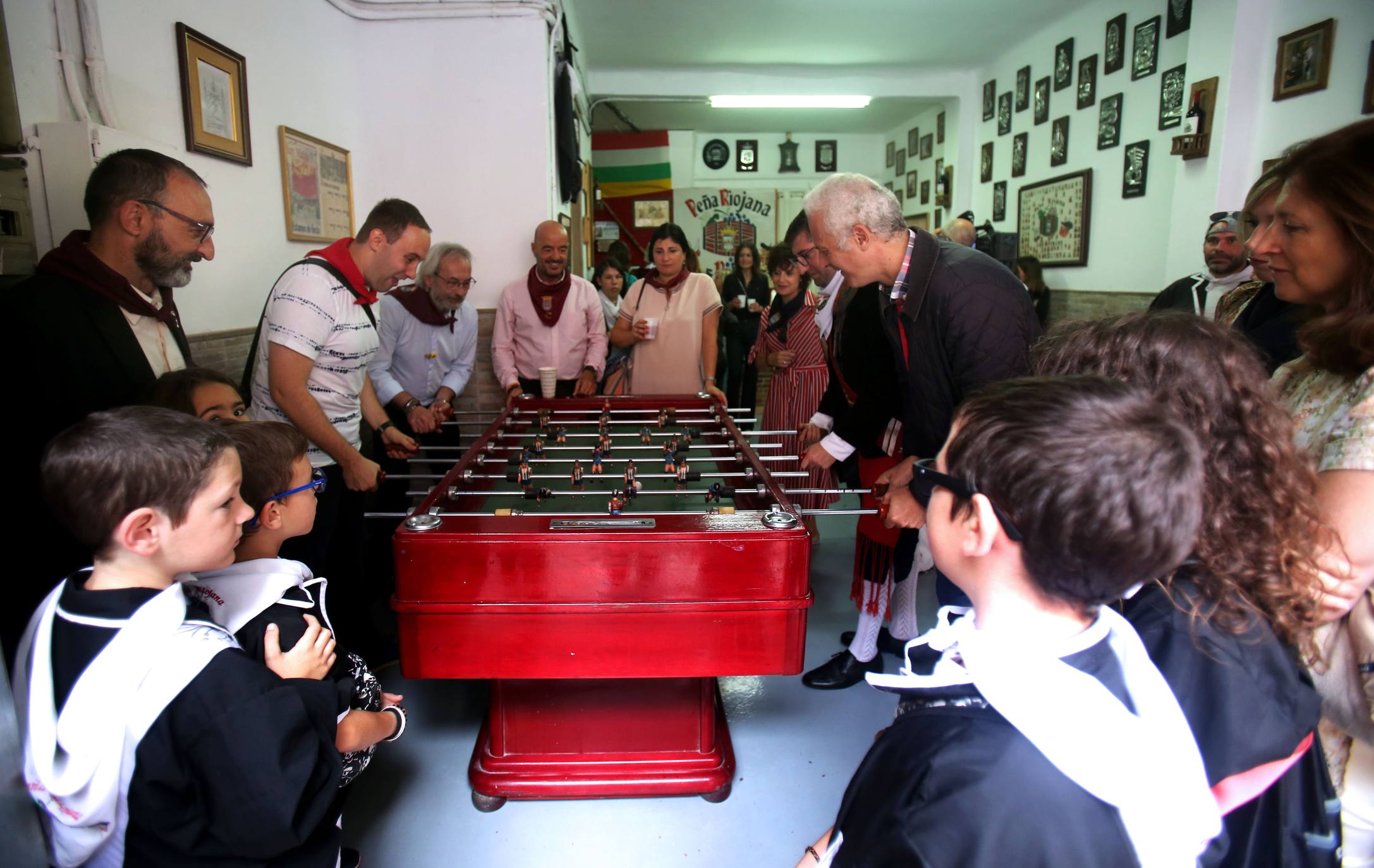 La corporación municipal ha visitado los chamizos de La Unión, Los Brincos y Áster. 