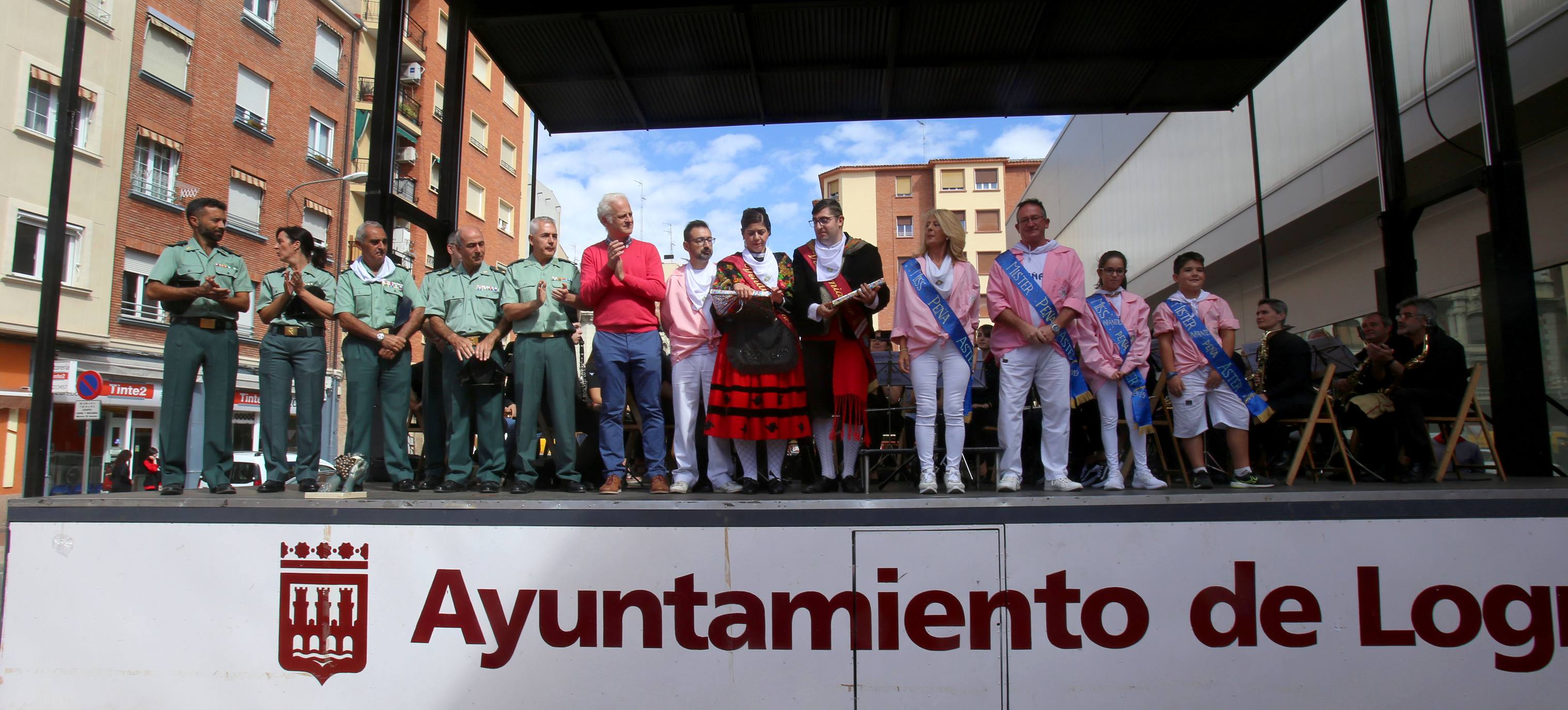 La peña Áster ha elegido a la Benemérita como merecedora del reconocimiento de este año. 