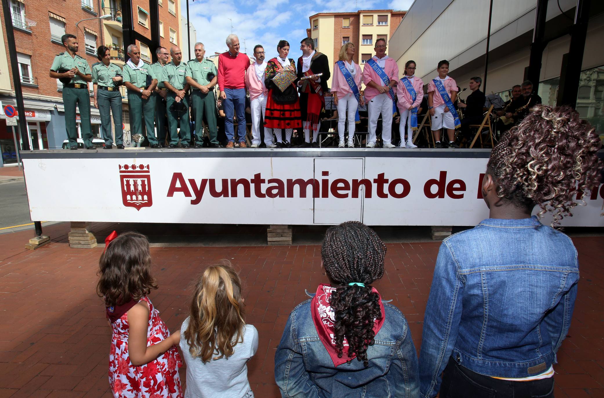 La peña Áster ha elegido a la Benemérita como merecedora del reconocimiento de este año. 