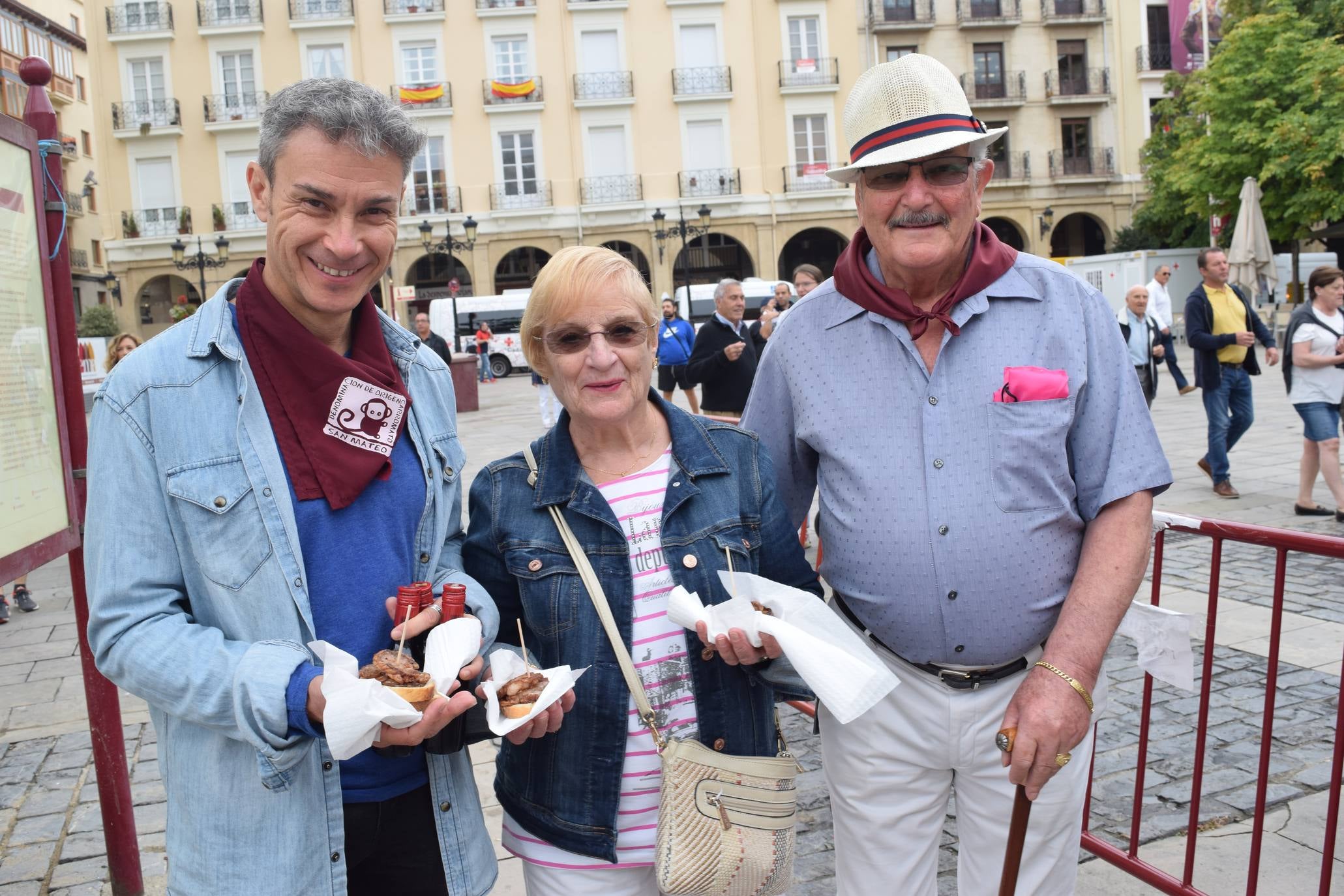 Degustación de setas y degustación de embuchados.