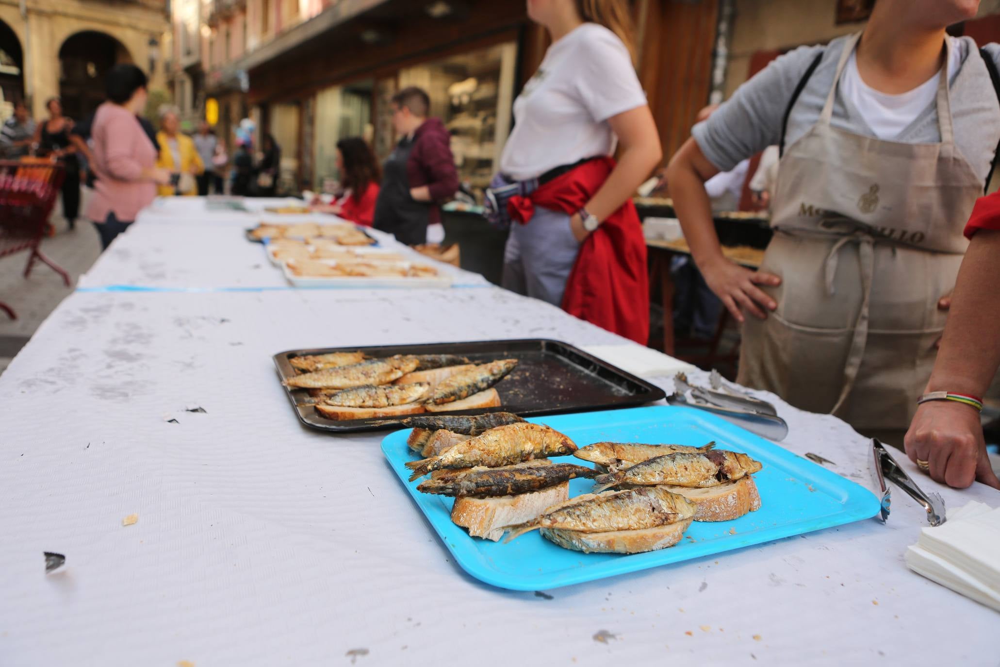 Degustaciones de choricillo, panceta y sardina