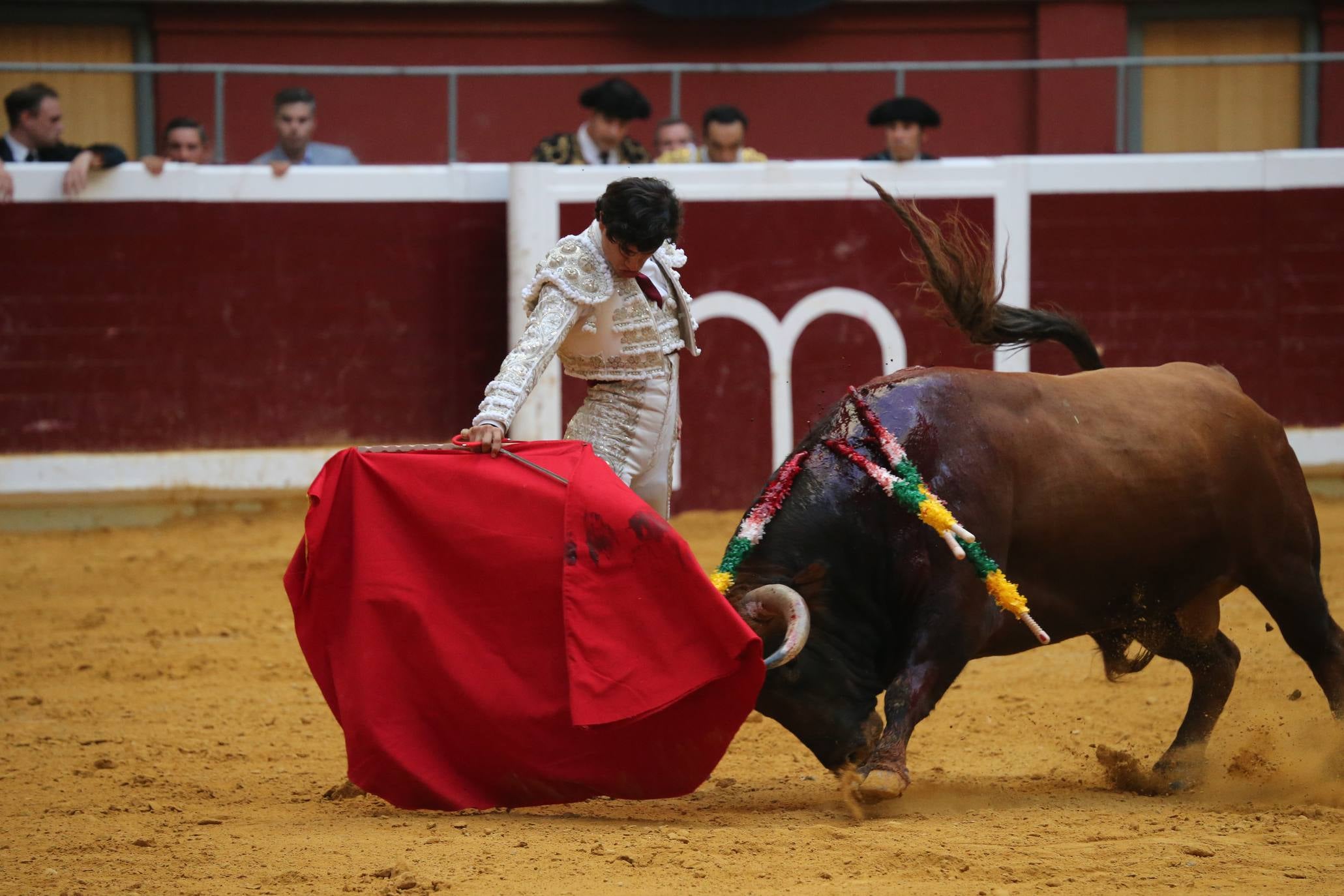 Quinta de la Feria de San Mateo con 'El Cid', Adame y Juan Leal