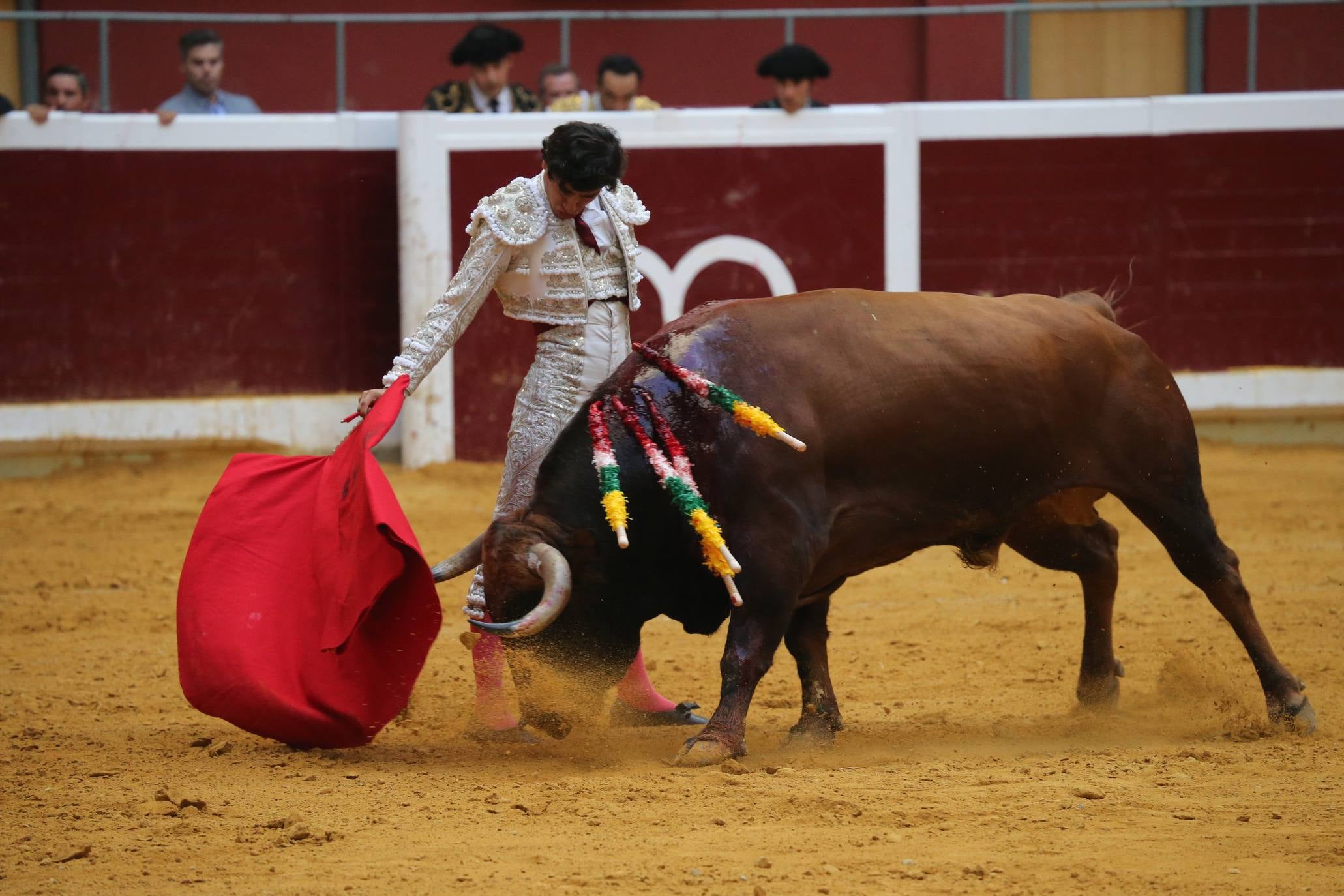 Quinta de la Feria de San Mateo con 'El Cid', Adame y Juan Leal