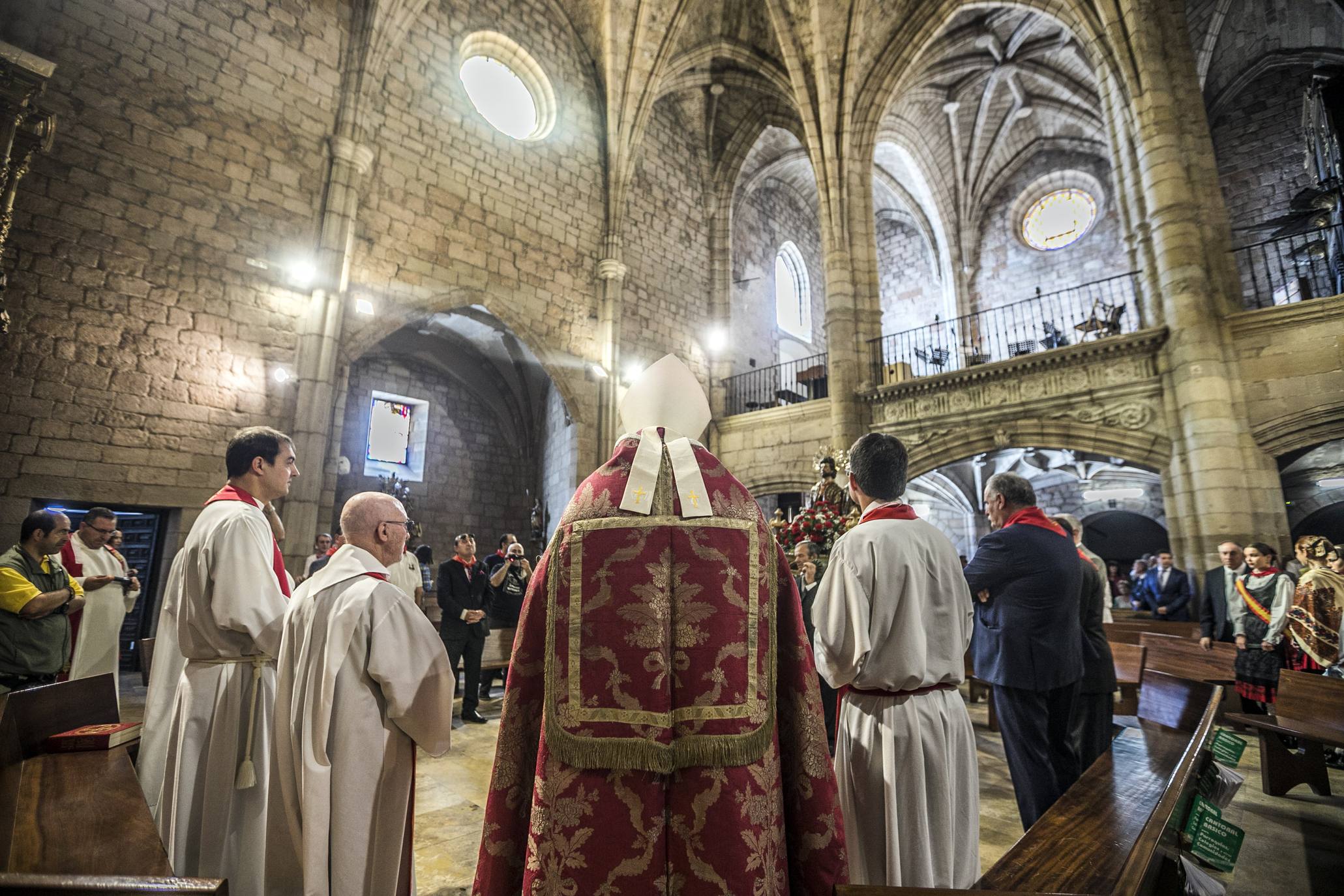 Arnedo disfruta con una nueva representación del robo de los santos en sus fiestas