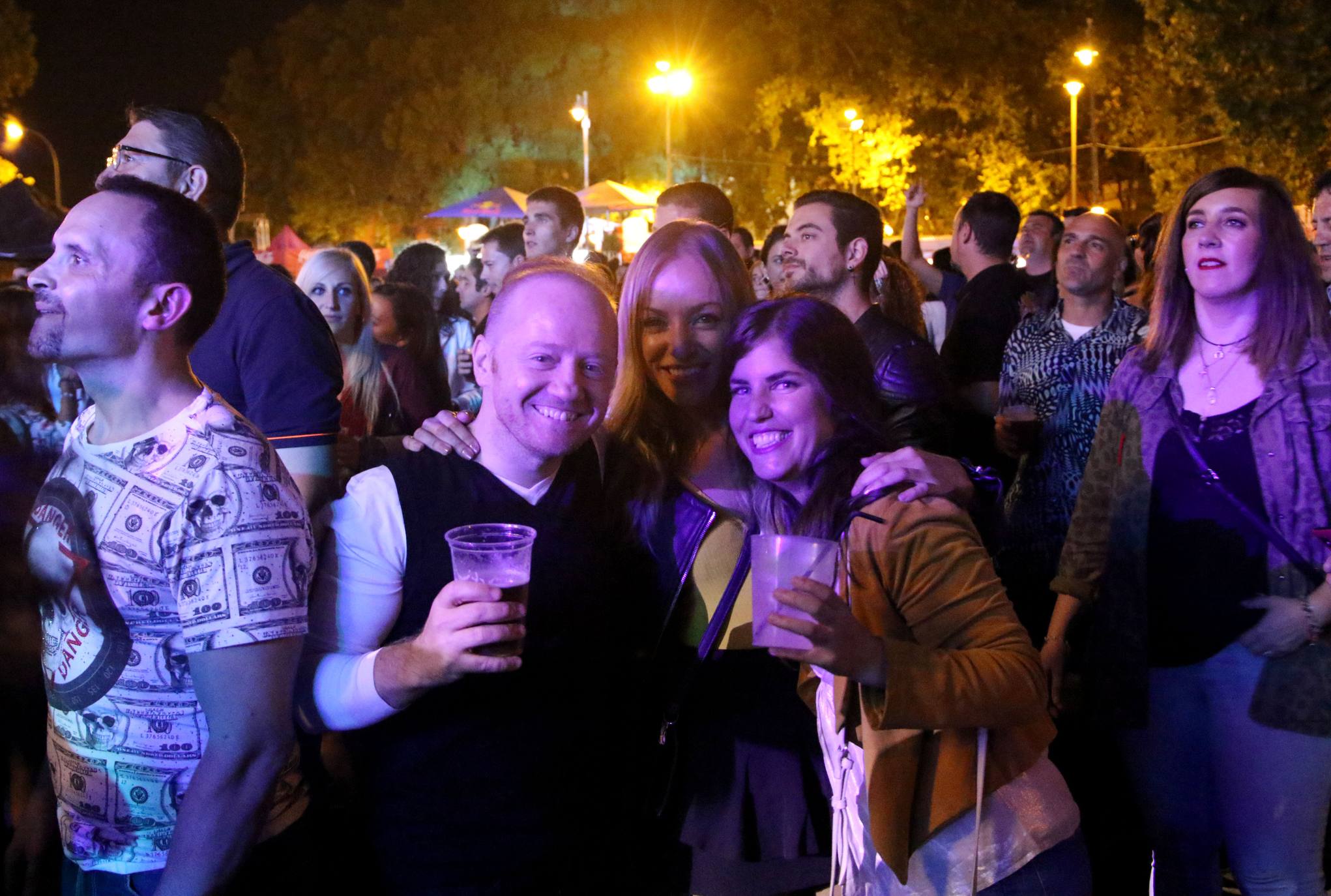 Fotos: Paco Pil cerró las fiestas en el Espacio Peñas 2.0