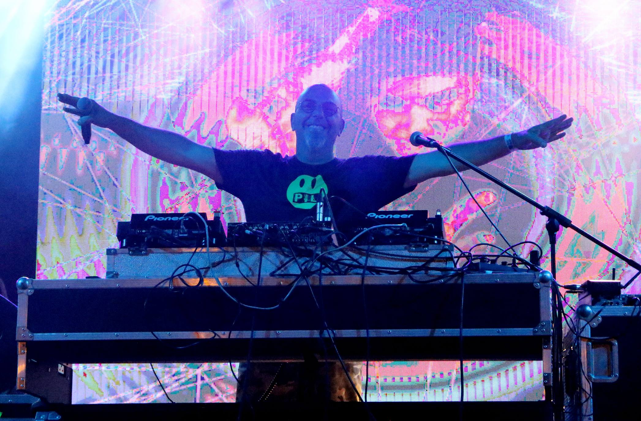 Fotos: Paco Pil cerró las fiestas en el Espacio Peñas 2.0