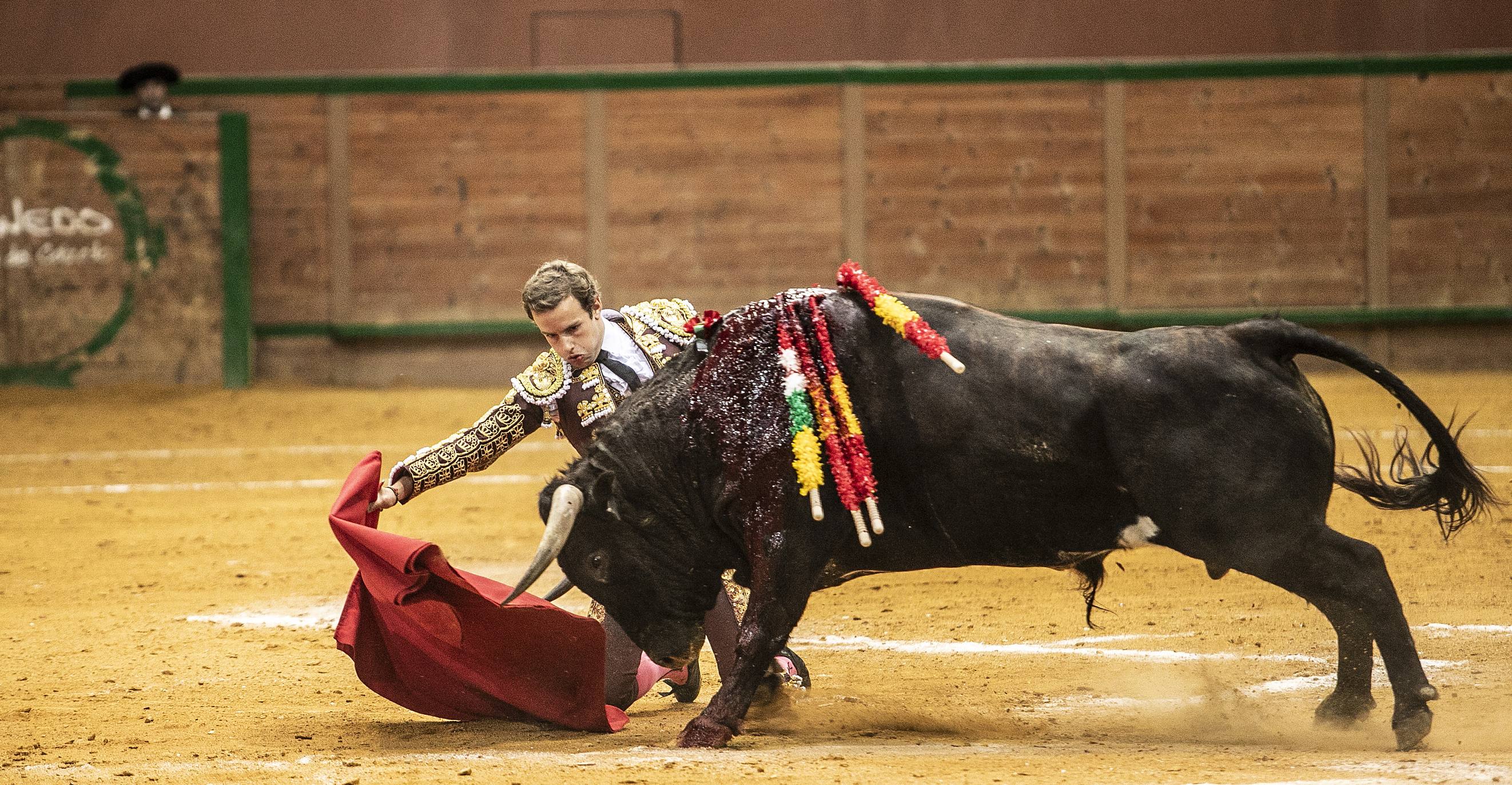 El novillero ha triunfado en la cuarta cita de la Feria del Zapato de Oro. 