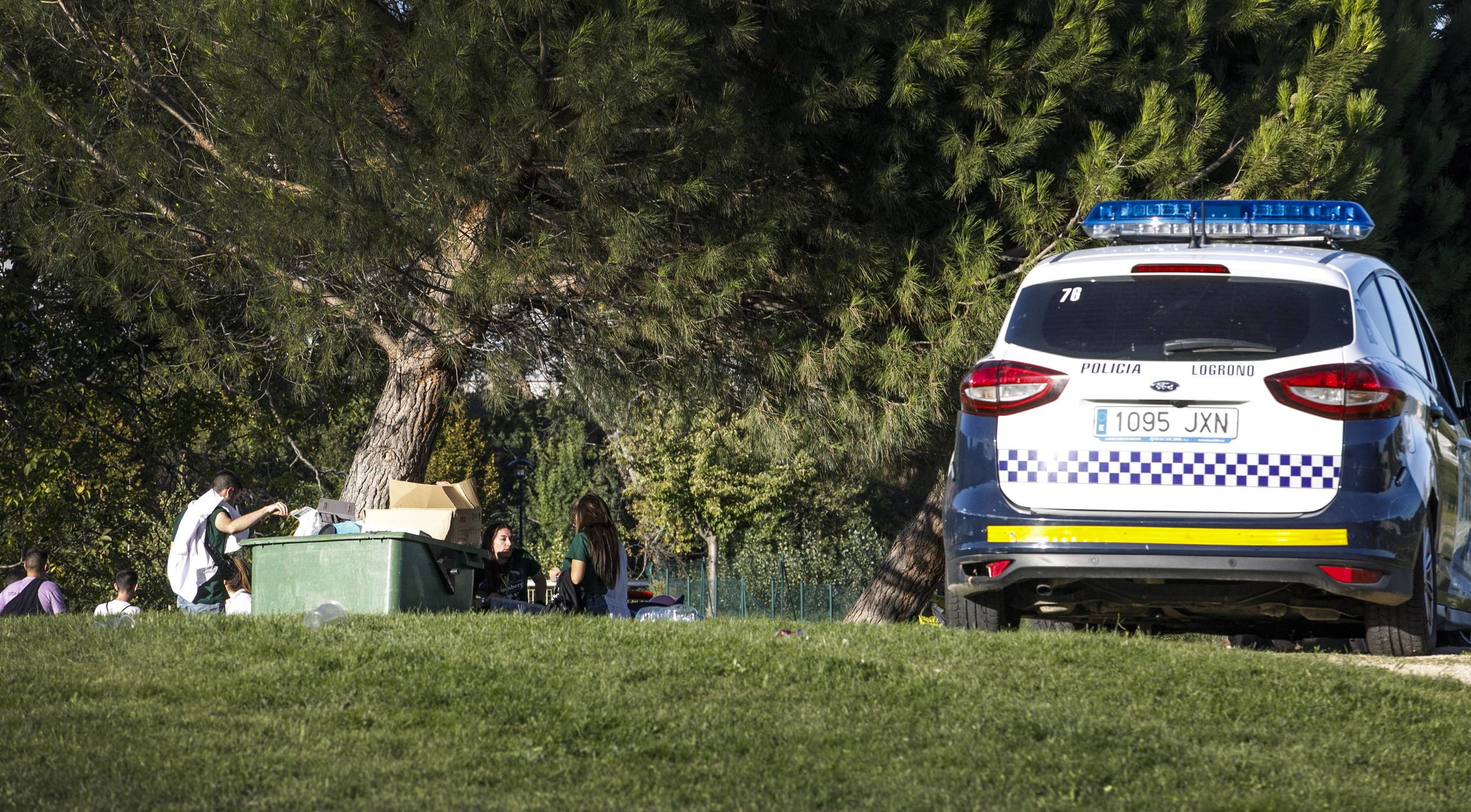 Suciedad en Logroño tras las novatadas de los universitarios