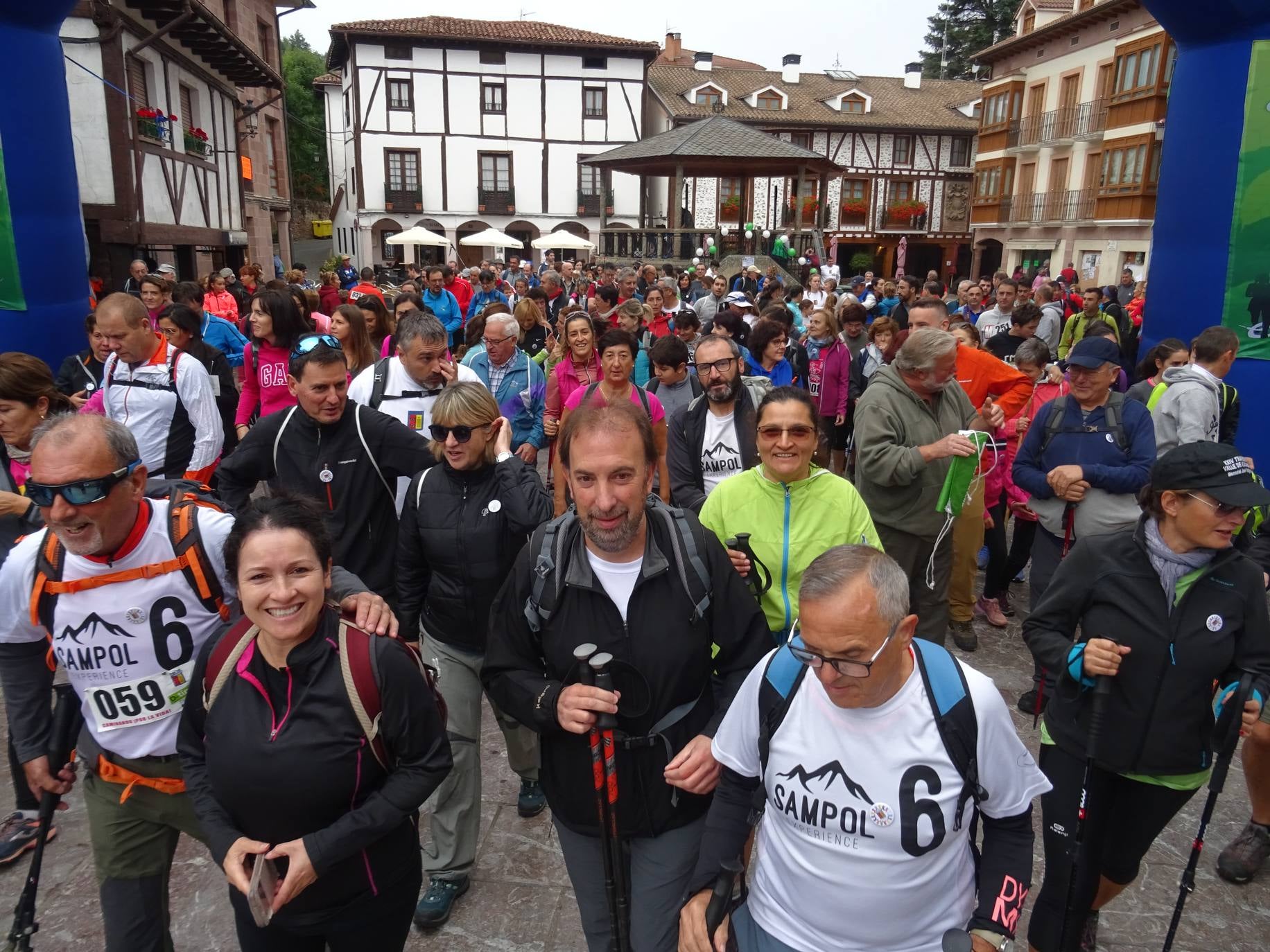 Marcha 'Caminando, ¡por la vida! celebrada en Ezcaray