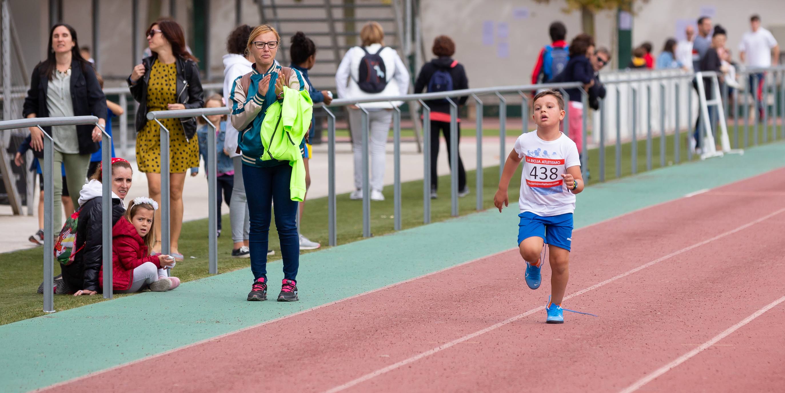 El 1.000 Popular en el Adarraga, la fiesta del atletismo 