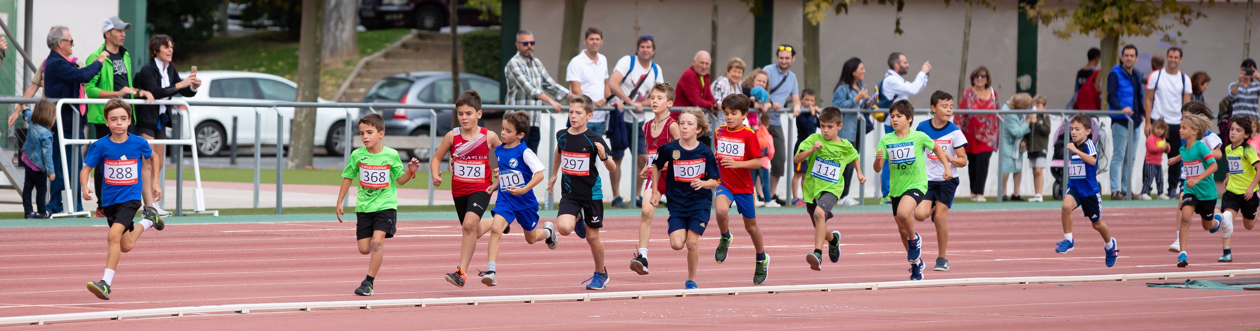 El 1.000 Popular en el Adarraga, la fiesta del atletismo 