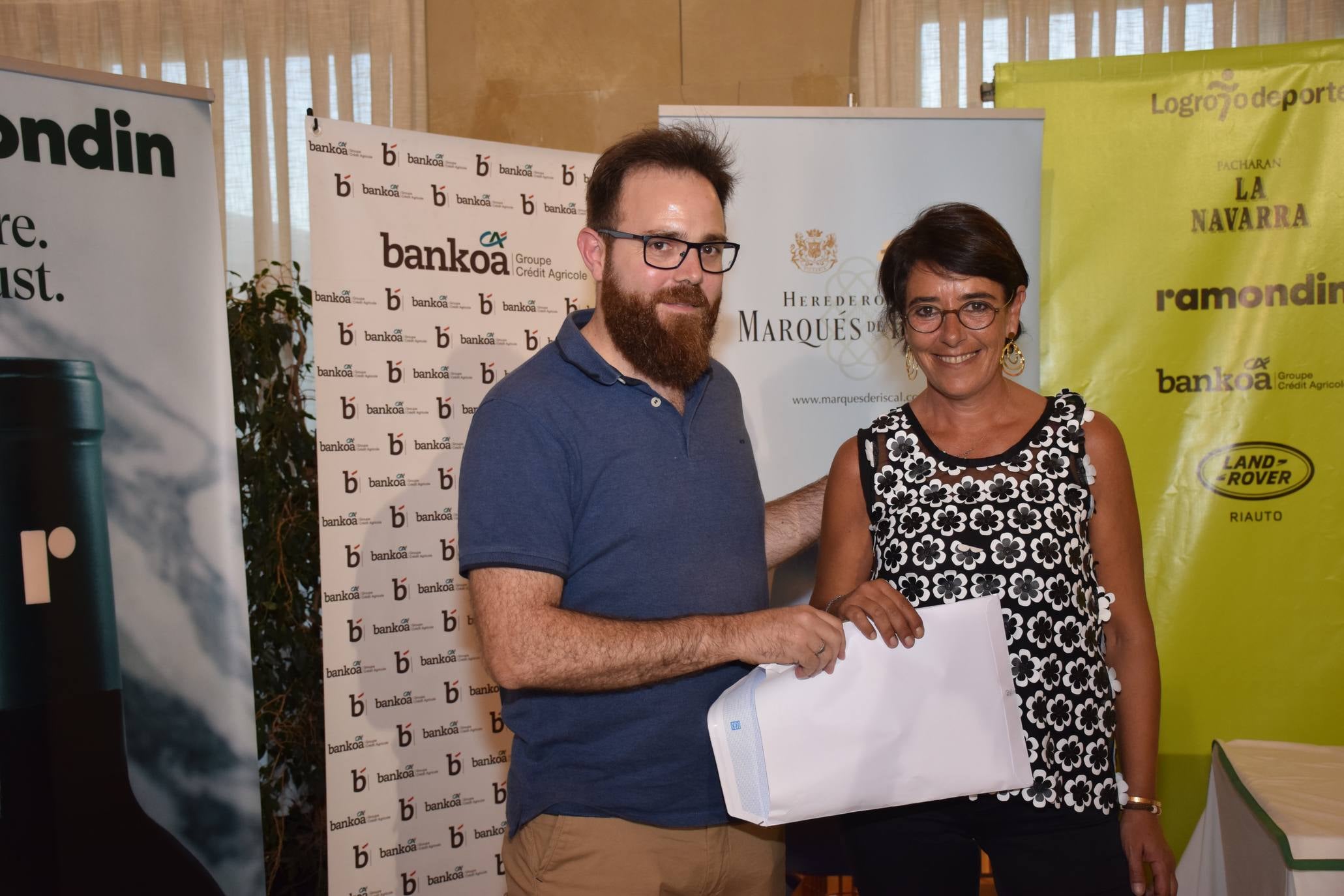 Entrega de premios del Torneo Marqués de Riscal, de la Liga de Golf y Vino de lomejordelvinoderioja.com. 