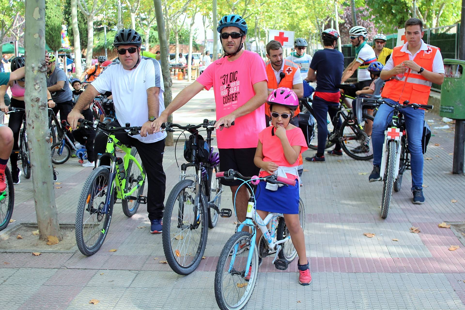 Reunió a vecinos y seguidores de la ciclista en la cita dominical de las fiestas del barrio logroñés Varea