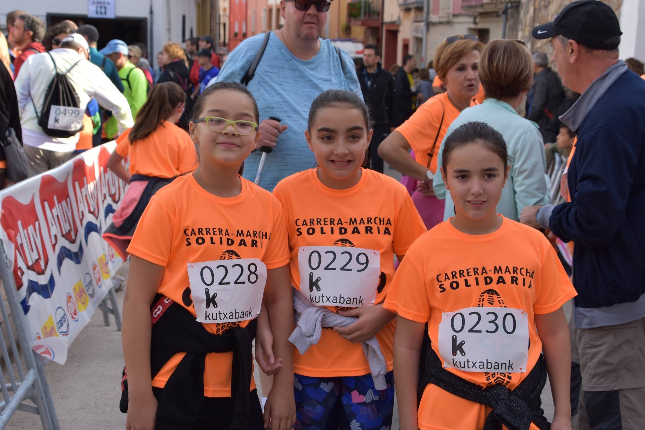 En total 821 hubo participantes entre las tres de los cuales la mayor parte, 658 personas, participaron en la marcha de 11.5 kilómetros por un circuito rural