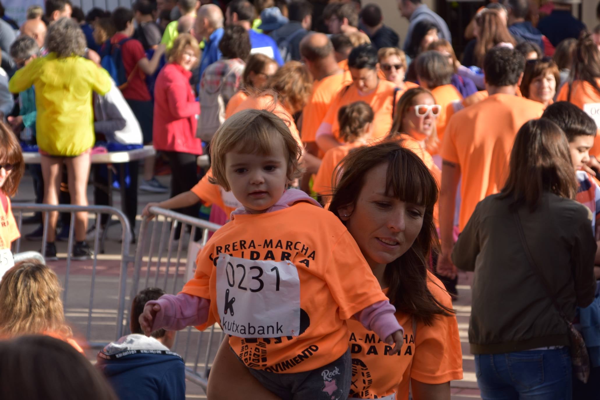 En total 821 hubo participantes entre las tres de los cuales la mayor parte, 658 personas, participaron en la marcha de 11.5 kilómetros por un circuito rural