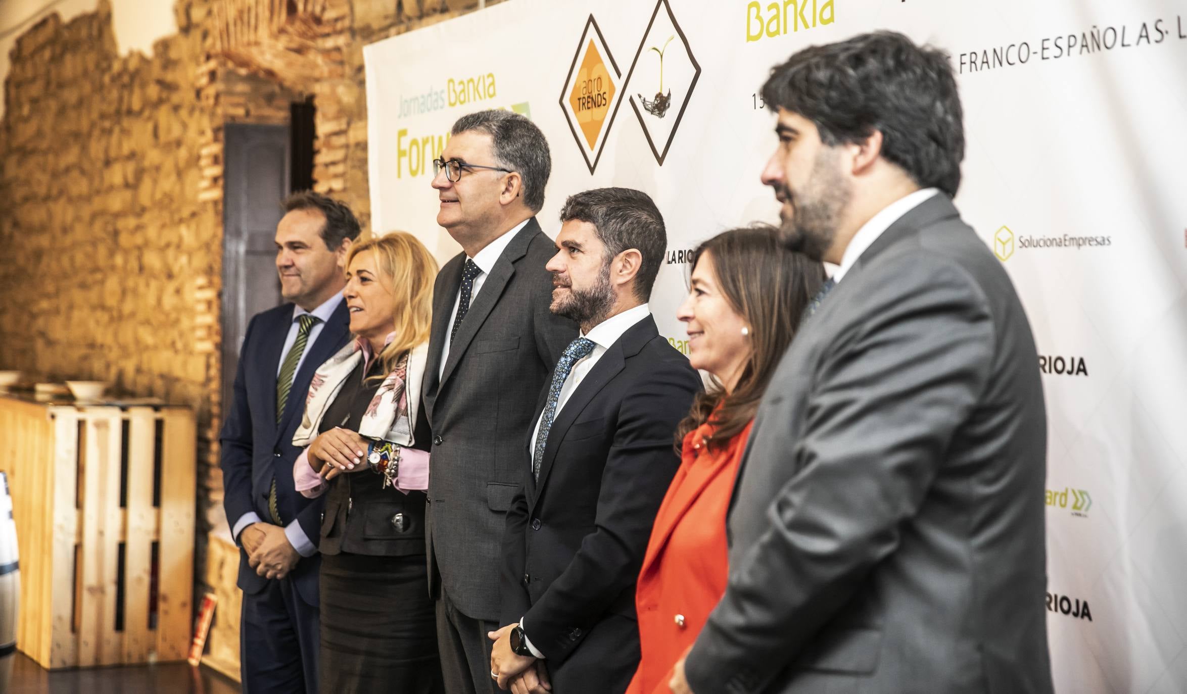 El CEO de la consultora de estrategia corporativa Innsai, Jesús Navarro, ha explicado en Logroño las tendencias innovadoras de futuro en la agricultura, dentro de la Jornada Bankia Forward que ha organizado Diario LA RIOJA en Bodegas Franco-Españolas.