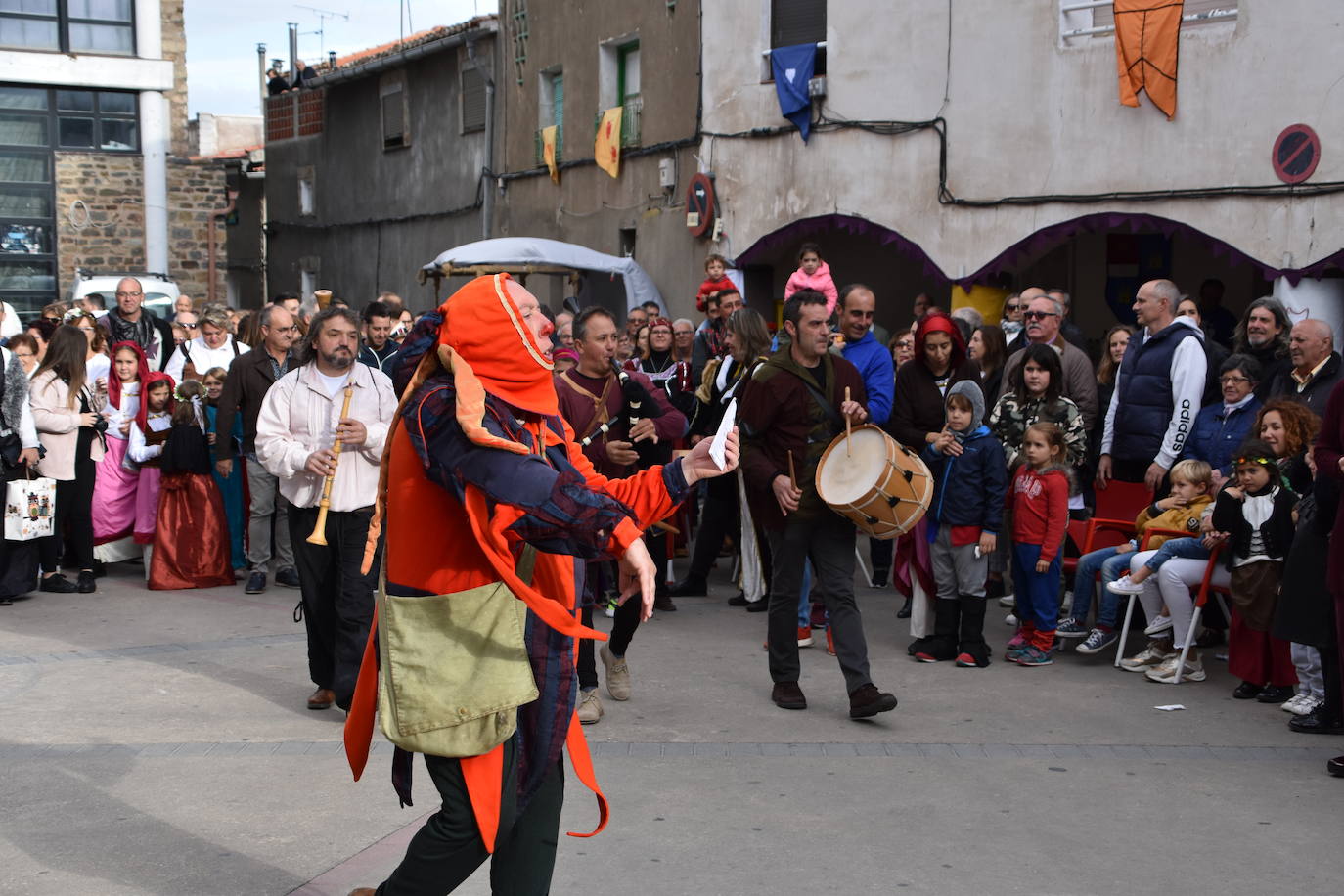 La inauguración de las XIV jornadas de artesanía medieval de Cornago, este sábado, fue un éxito