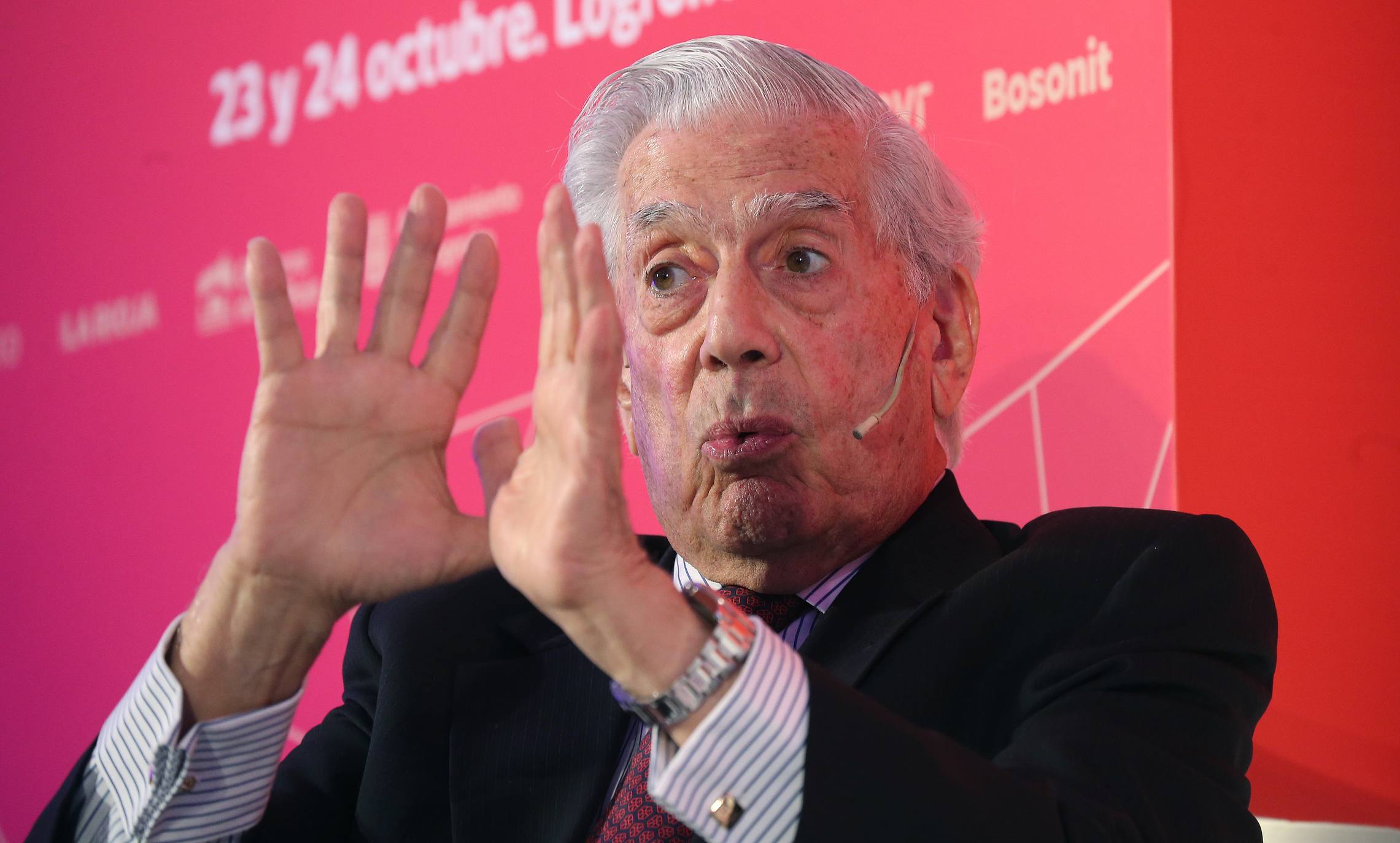 Vargas Llosa abre las Jornadas Futuro en Español en una conversación con Pedro Cateriano en el Círculo Logroñés