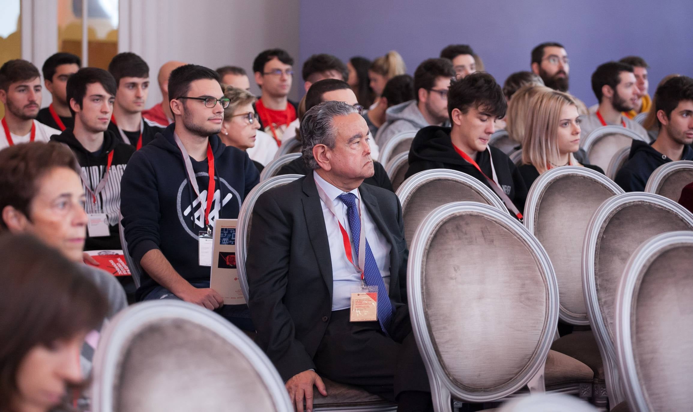 Jornada sobre Innovación e inteligencia artificial en Futuro en Español en el Círculo Logroñés