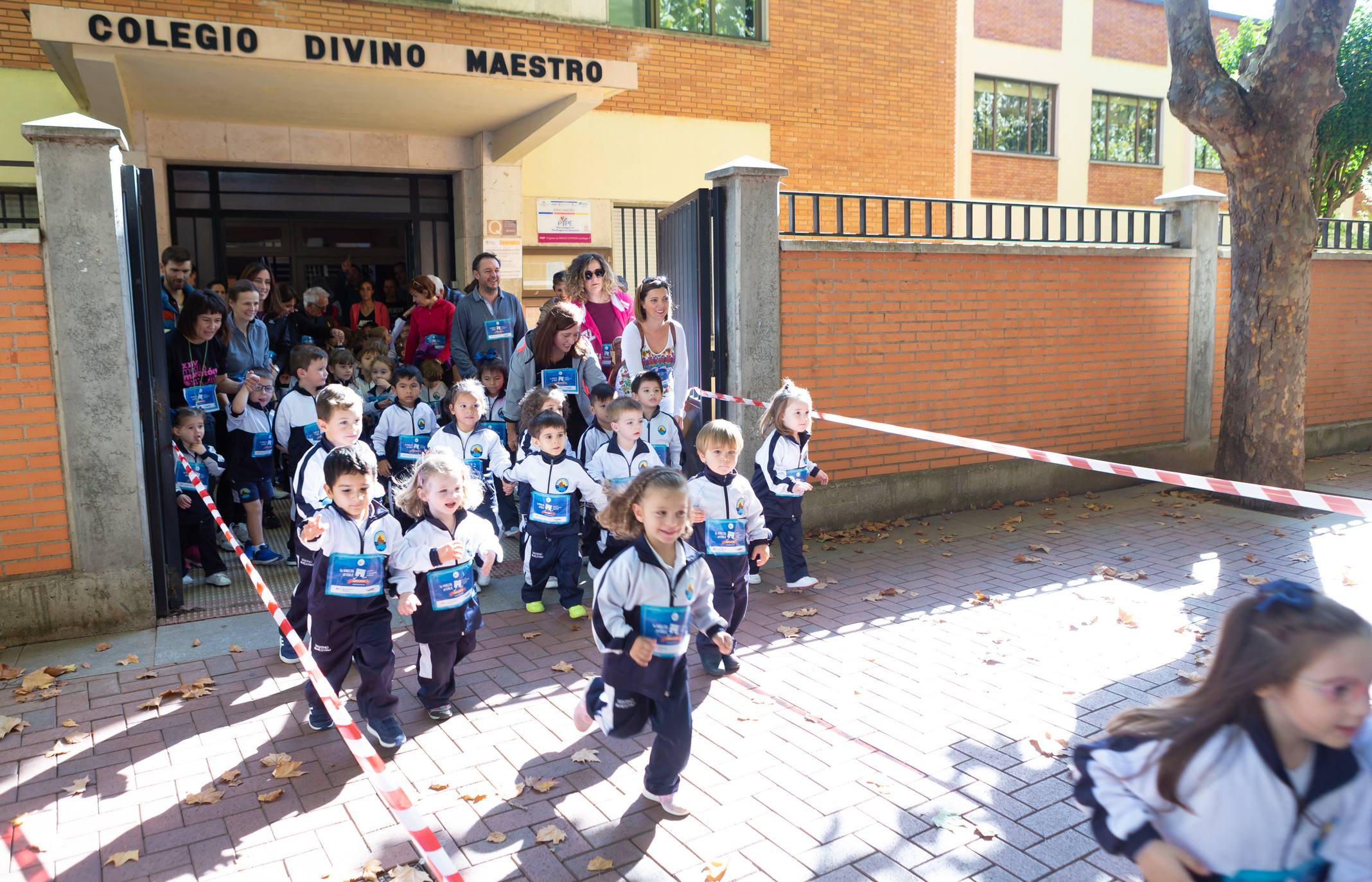 El centro logroñés ha participado en la iniciativa 'La vuelta al cole'