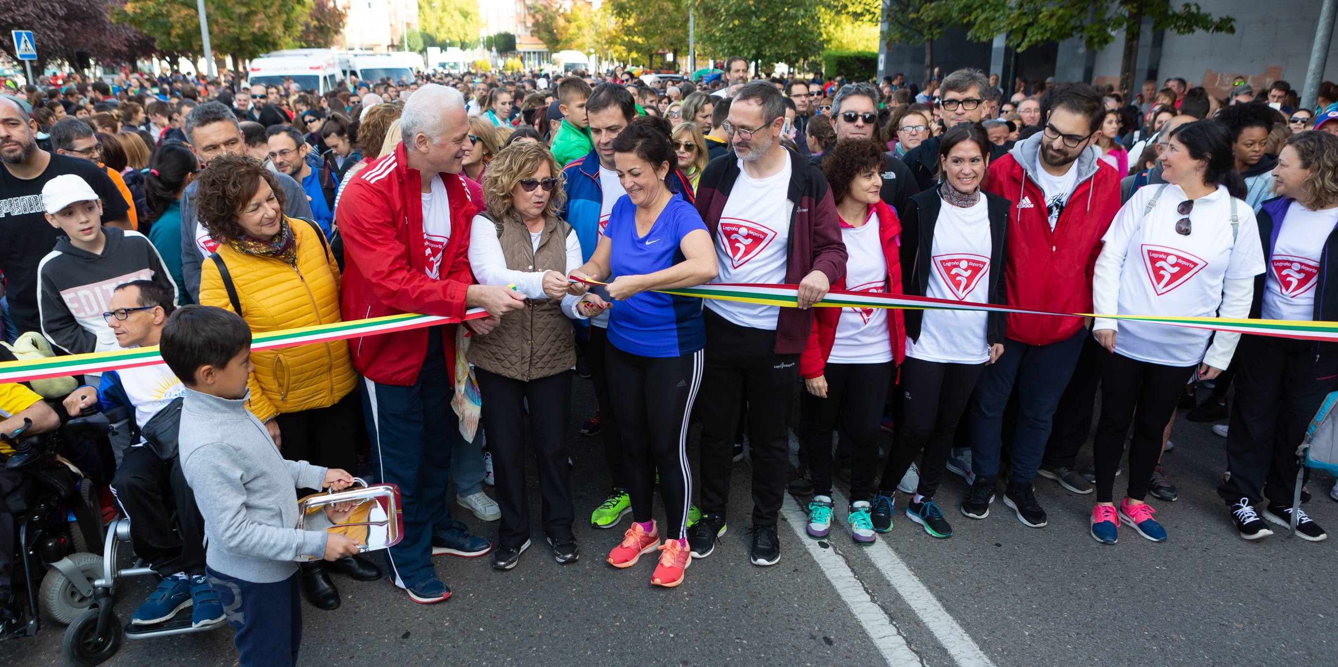 Los marchosos tienen que completar un recorrido llano de 19 kilómetros, desde la capital riojana hacia Villamediana de Iregua, Alberite y Lardero