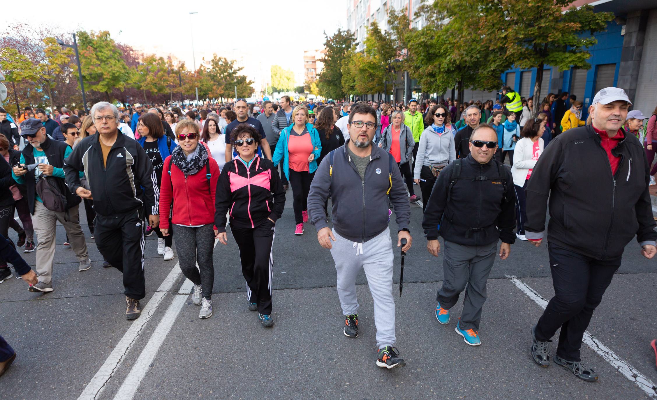 Los marchosos tienen que completar un recorrido llano de 19 kilómetros, desde la capital riojana hacia Villamediana de Iregua, Alberite y Lardero