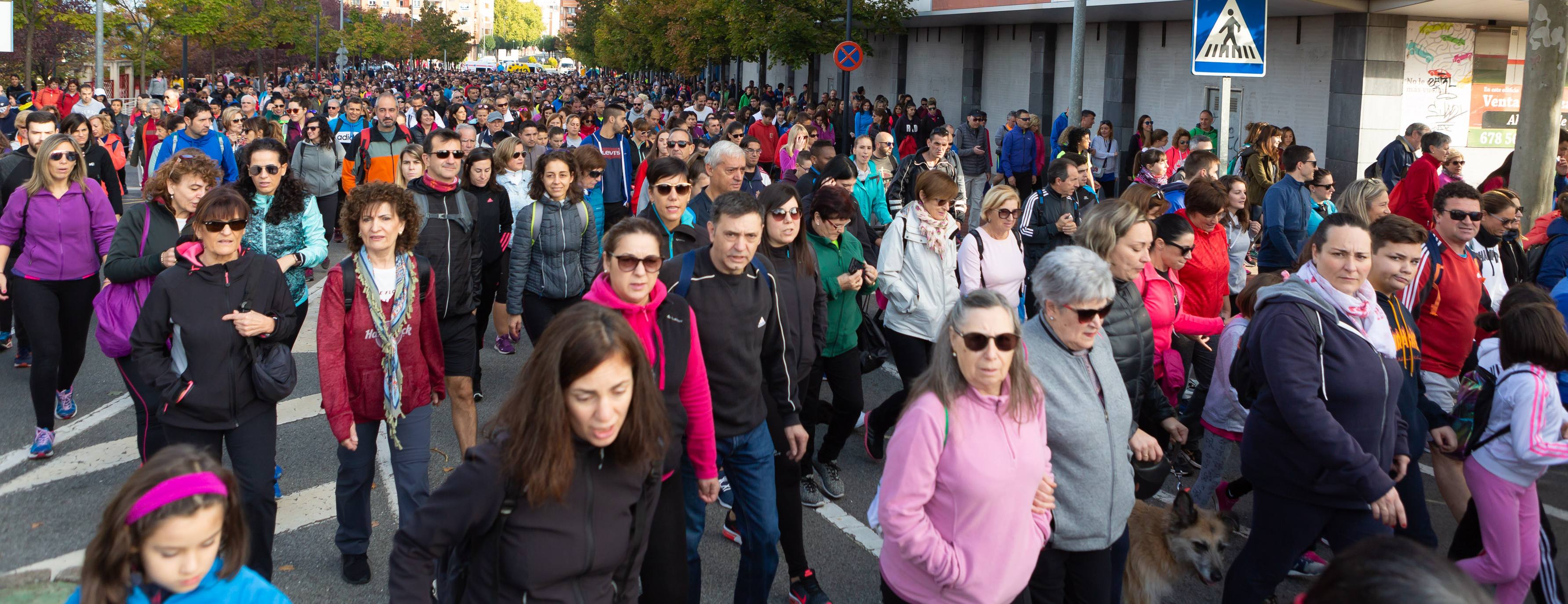 Los marchosos tienen que completar un recorrido llano de 19 kilómetros, desde la capital riojana hacia Villamediana de Iregua, Alberite y Lardero