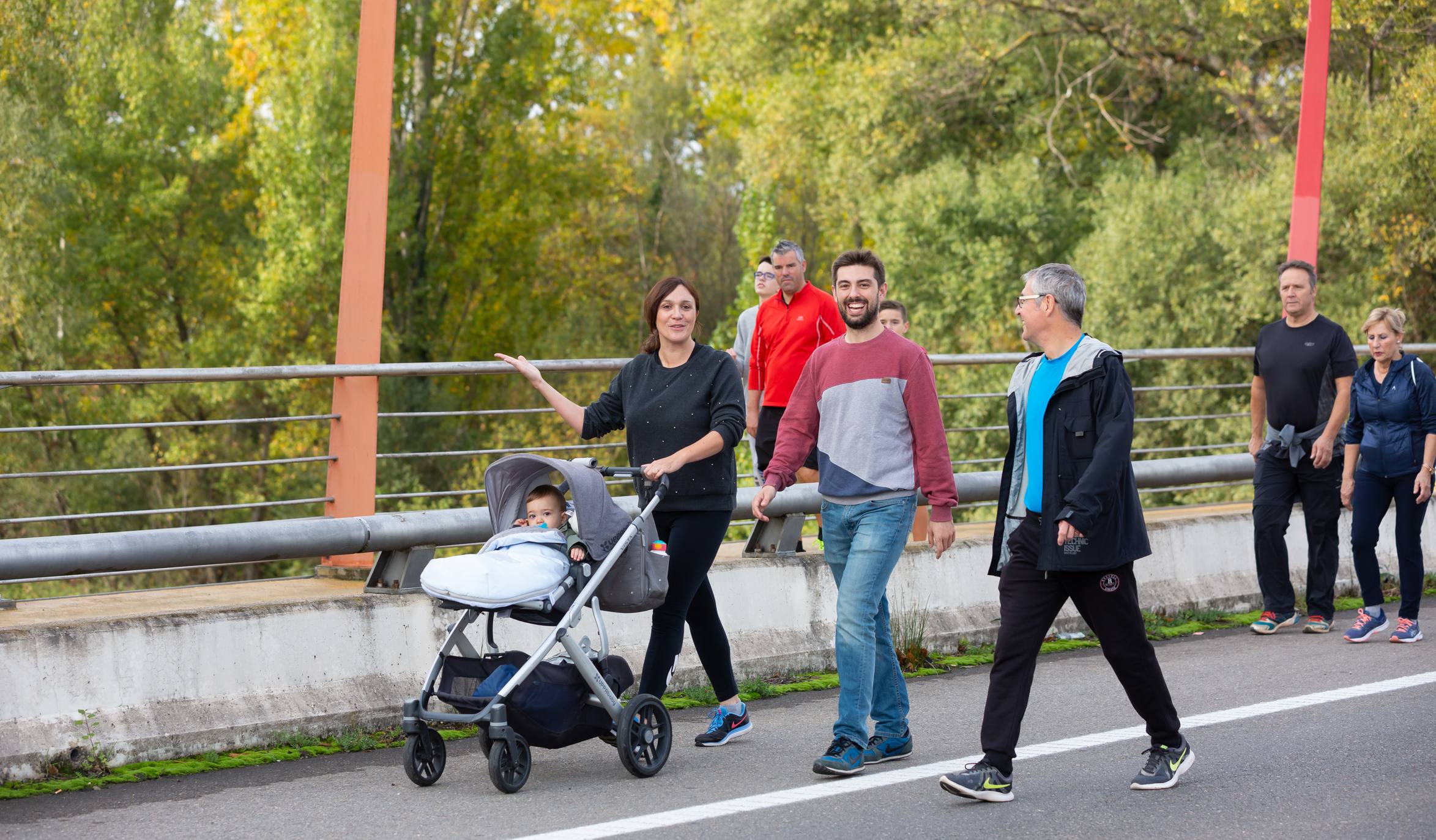 Los marchosos tienen que completar un recorrido llano de 19 kilómetros, desde la capital riojana hacia Villamediana de Iregua, Alberite y Lardero