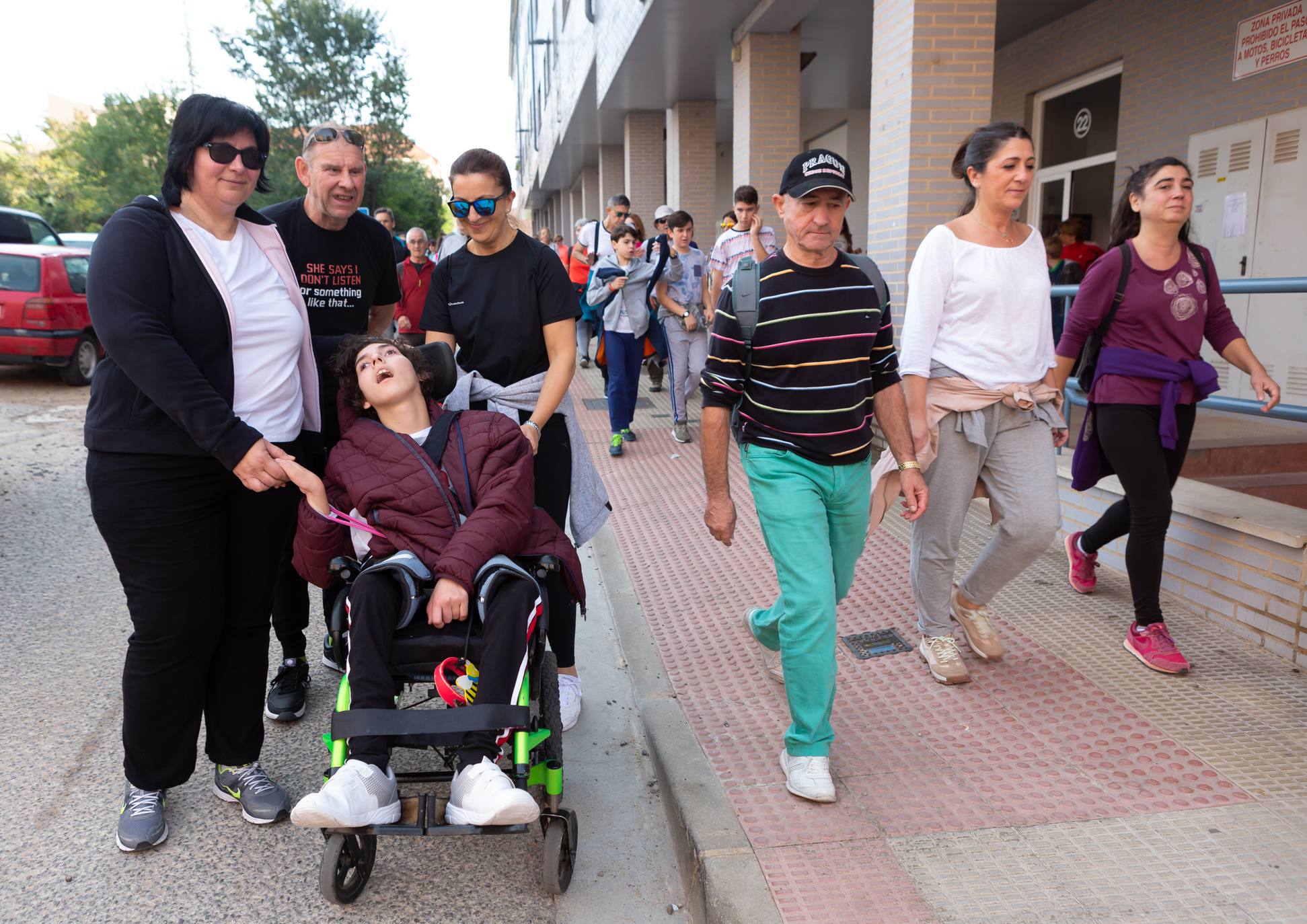 Los marchosos tienen que completar un recorrido llano de 19 kilómetros, desde la capital riojana hacia Villamediana de Iregua, Alberite y Lardero