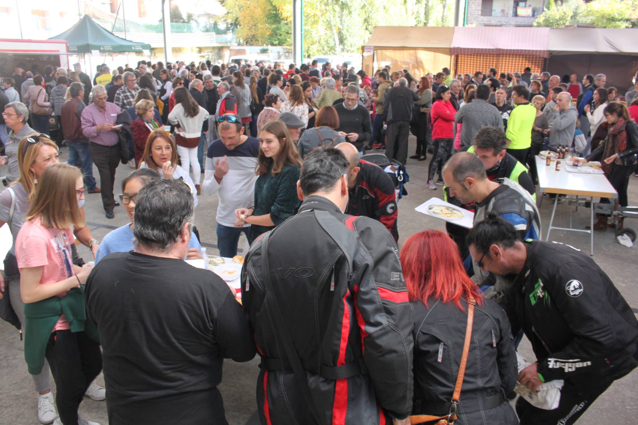 Casi 6.000 personas acudieron a la localidad riojana. 