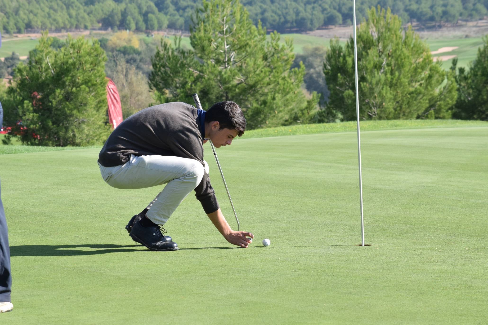 Los jugadores pasaron un gran día de golf en el último torneo de la Liga de Golf y Vino antes de la gran final.