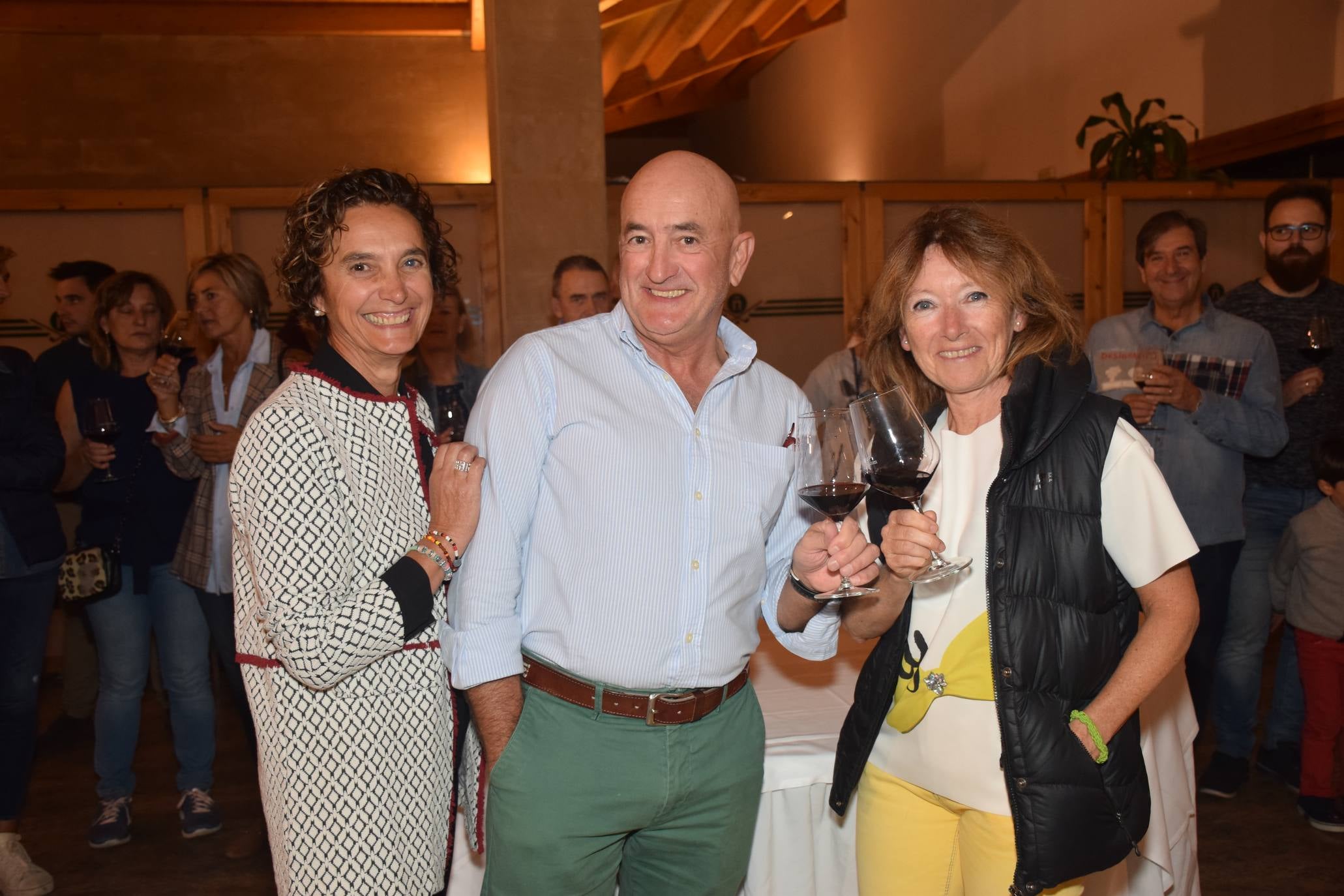 Los jugadores disfrutaron de la cata de dos vinos de Bodegas Carlos Moro antes de la entrega de premios.