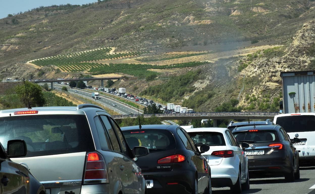 La DGT pone este jueves en marcha una operación especial por el puente de Todos los Santos