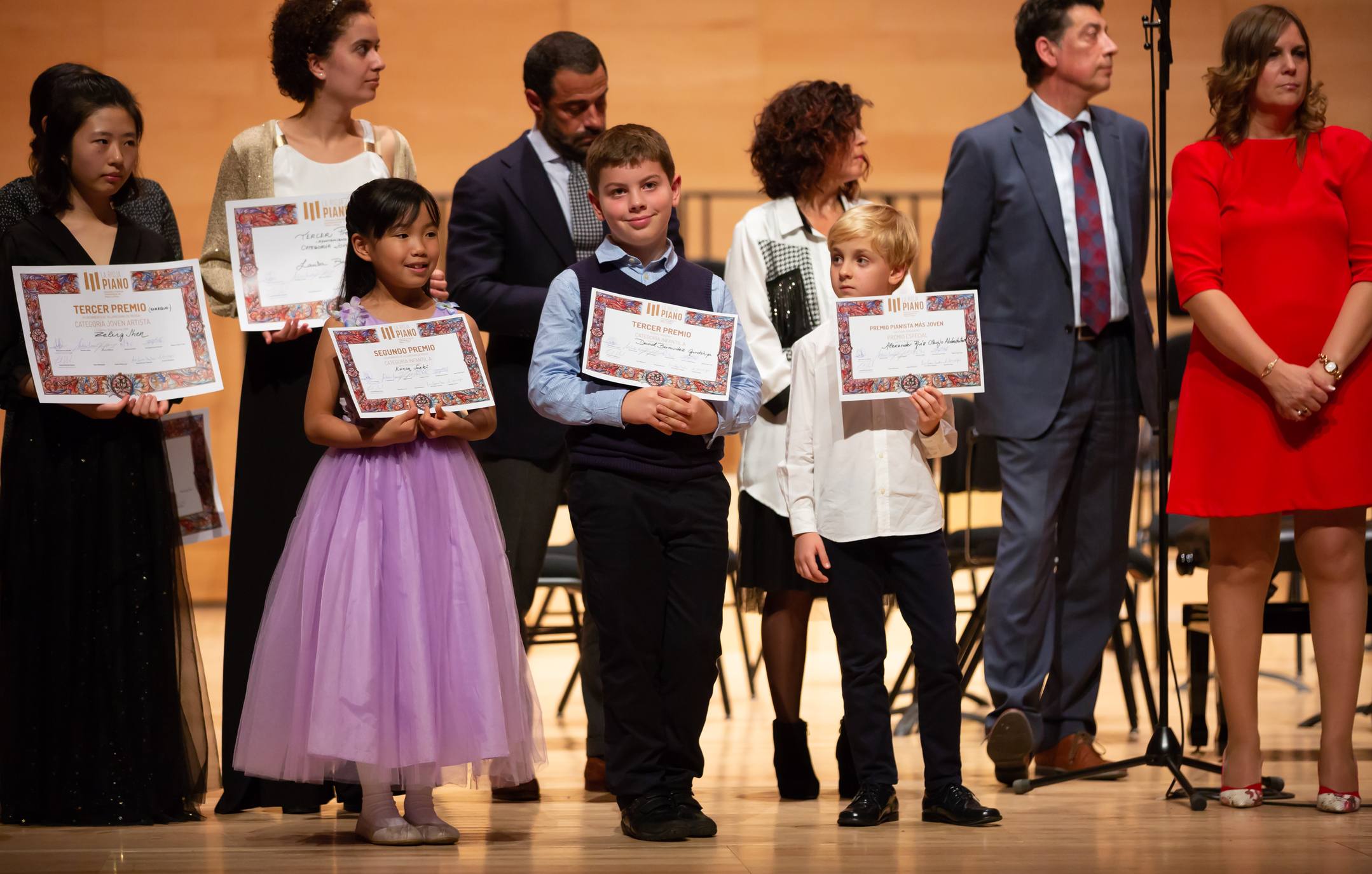 Este miércoles ha tenido lugar en el Riojafórum el festival de piano donde se galardonó a los pianistas vencedores de las diferentes categorías. Una jornada lúdica donde se interpretaron algunas de las piezas más conocidas del género musical