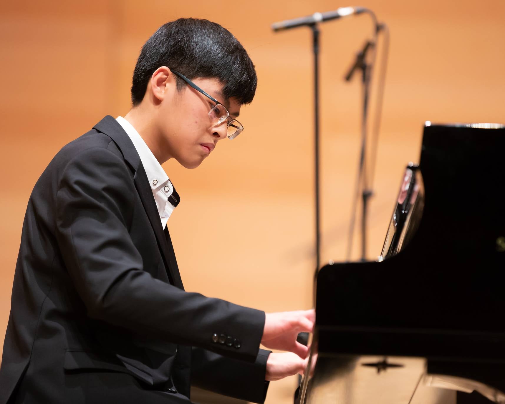 Este miércoles ha tenido lugar en el Riojafórum el festival de piano donde se galardonó a los pianistas vencedores de las diferentes categorías. Una jornada lúdica donde se interpretaron algunas de las piezas más conocidas del género musical