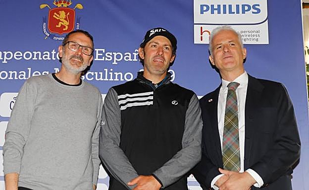 García-Heredia, junto a Antoñanzas y Hermoso de Mendoza.