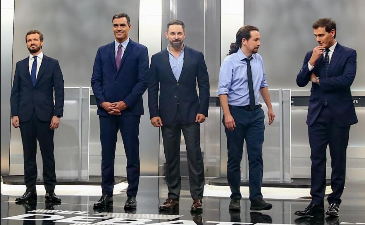 Pedro Sánchez, Pablo Casado, Pablo Iglesias, Albert Rivera y Santiago Abascal antes del debate electoral.