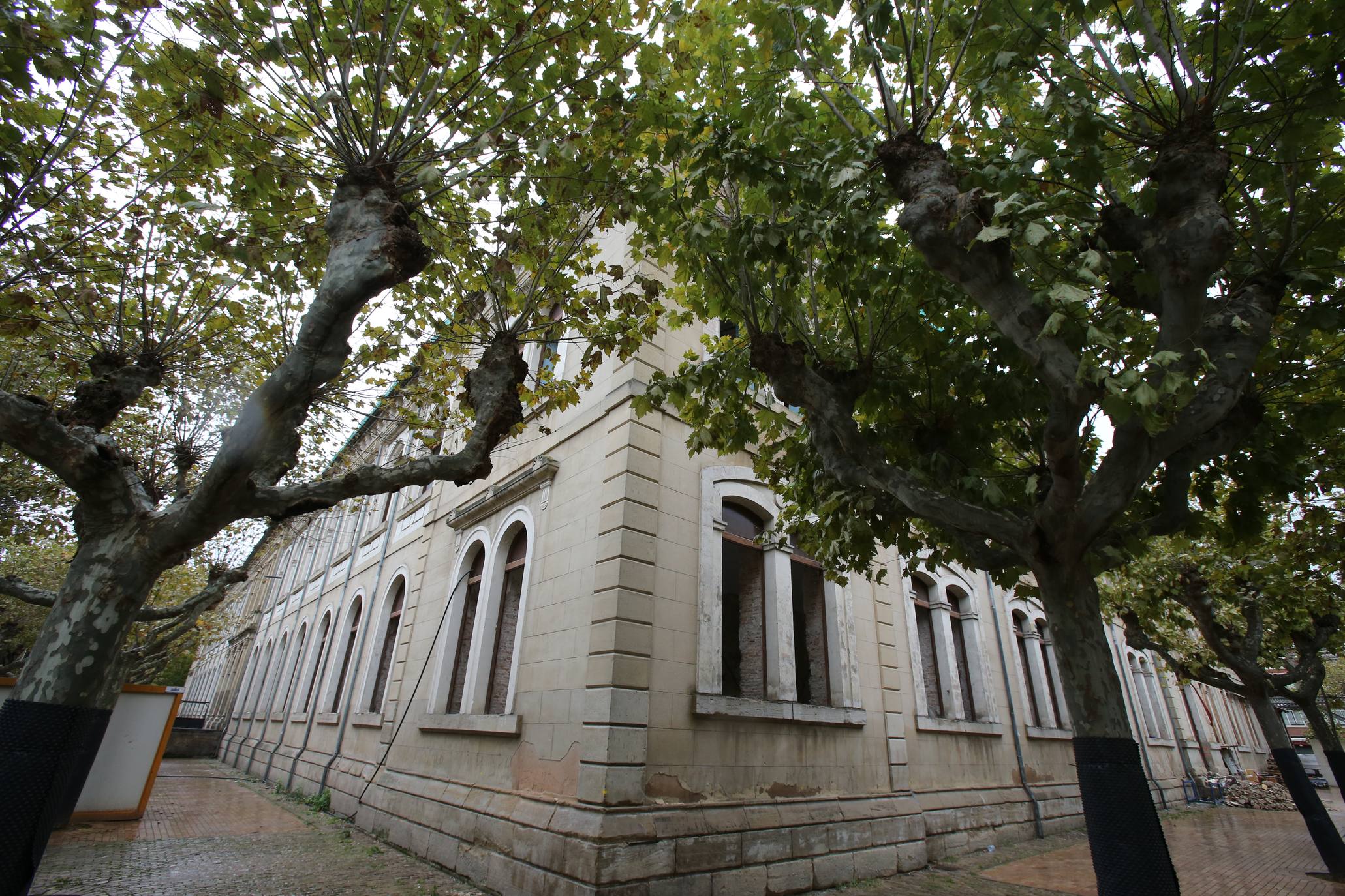 Visita guiada por los edificios del Luis Barrón en Logroño